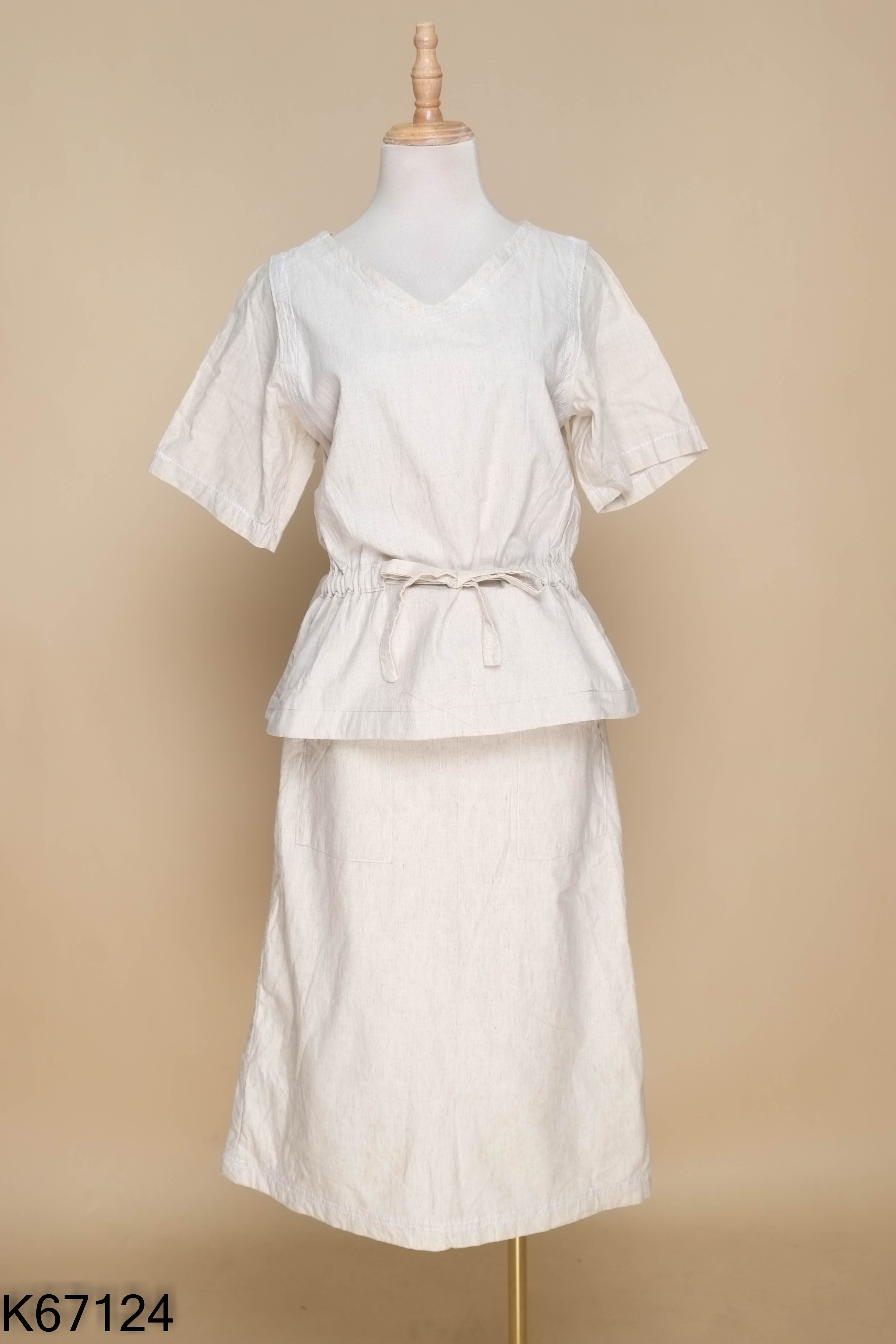 Set Áo linen be cổ V+ chân váy