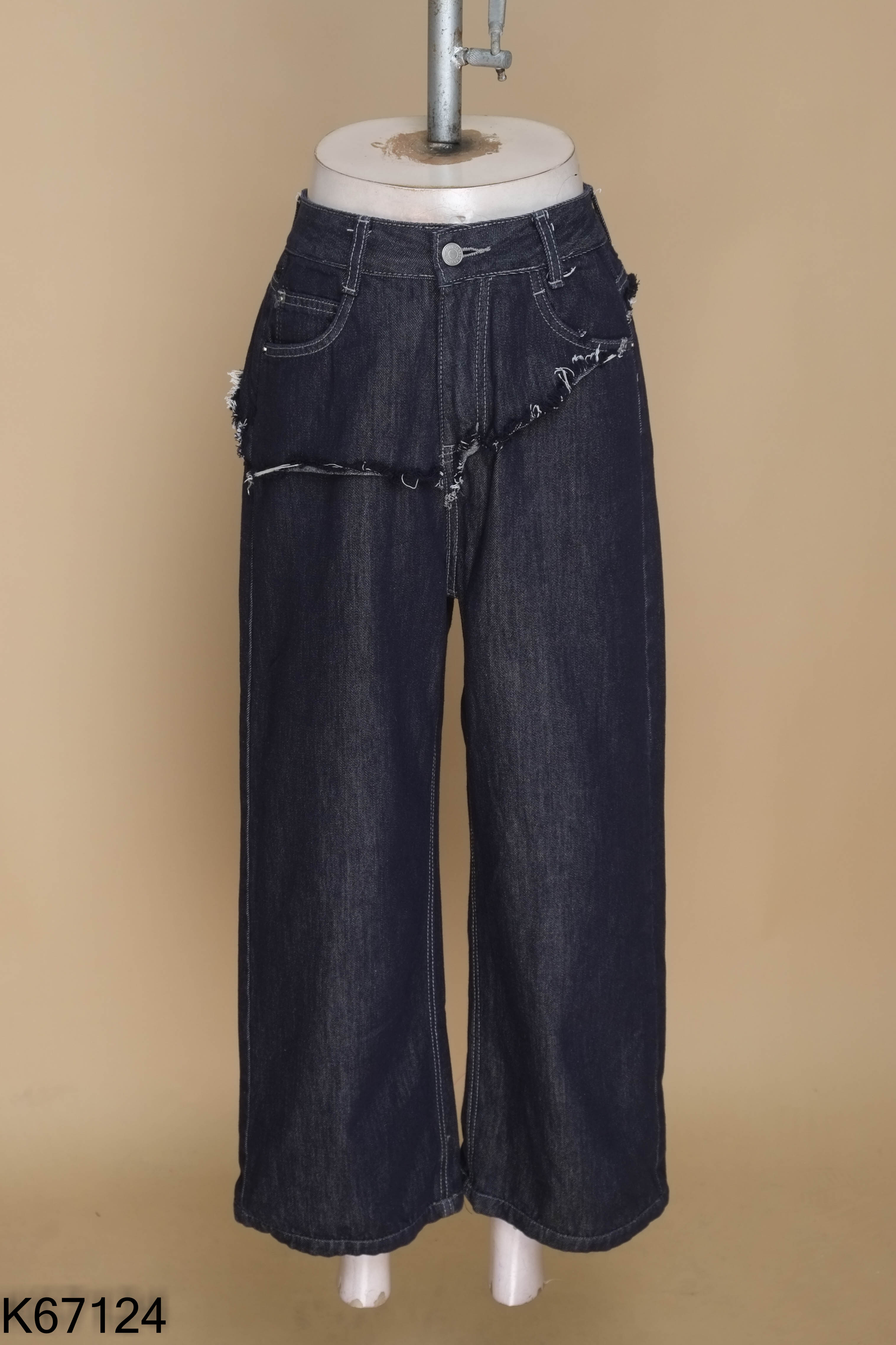 Quần jeans xanh đen viền tua rua