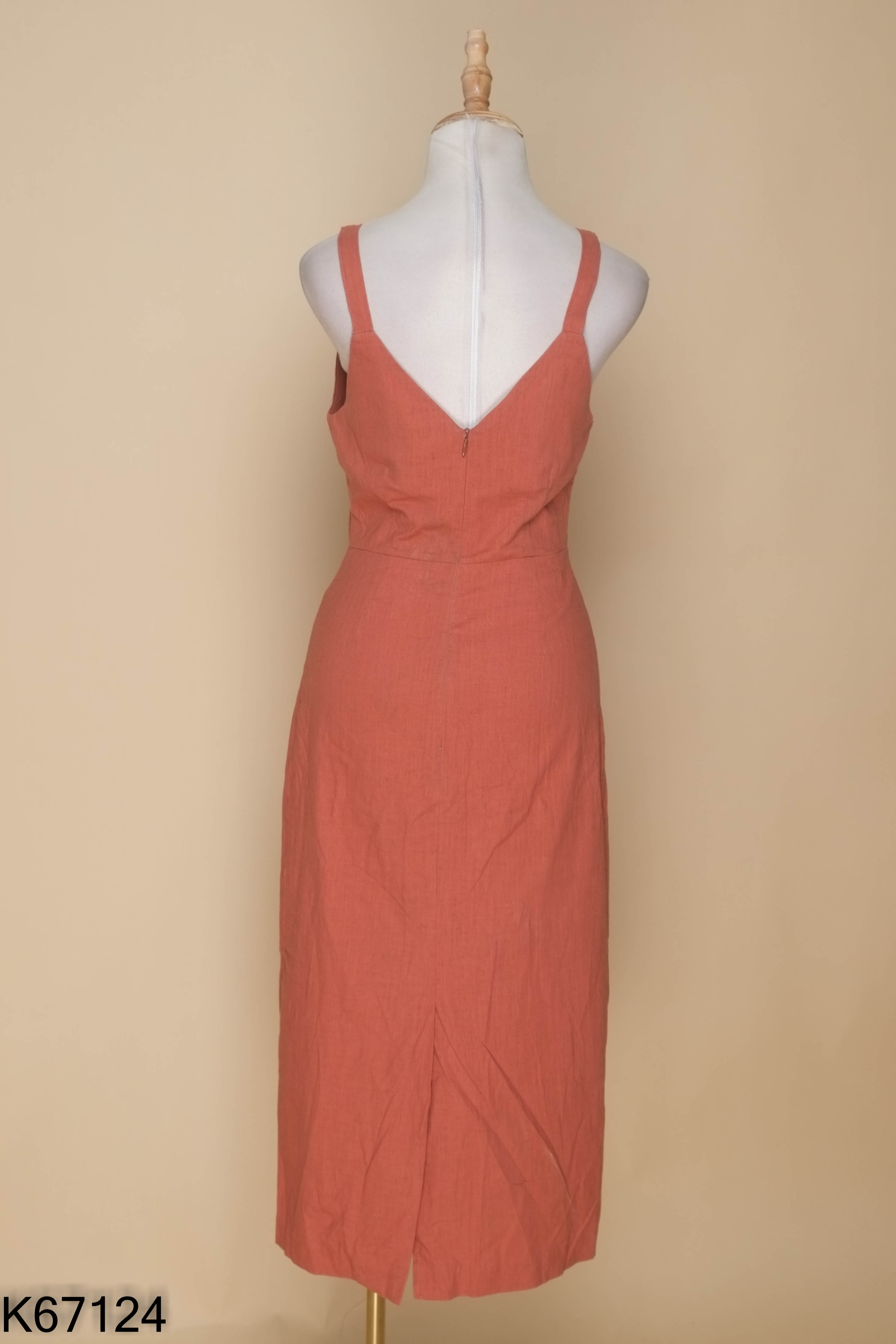 Váy linen hồng đất
