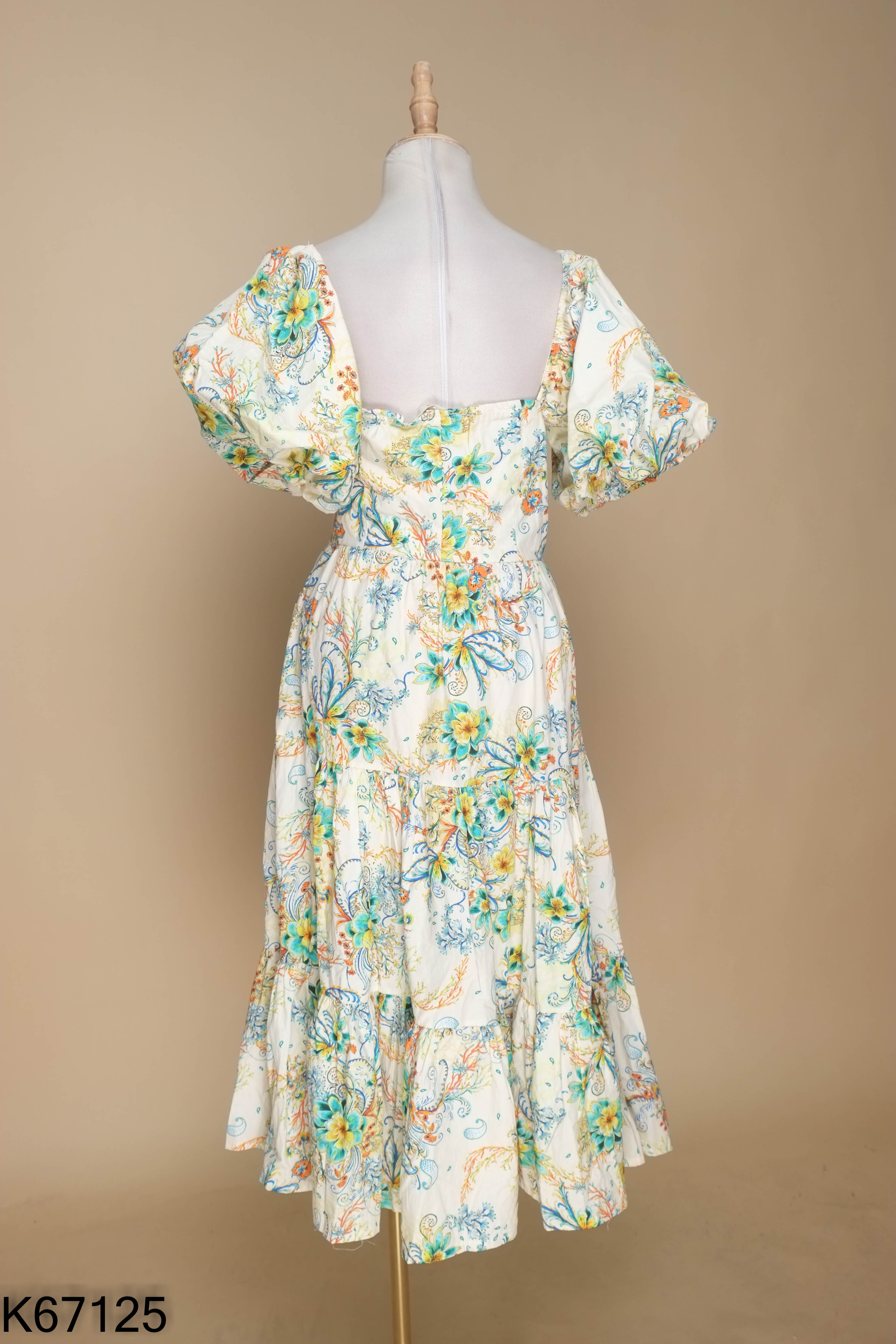 Váy babydoll be họa tiết màu sắc