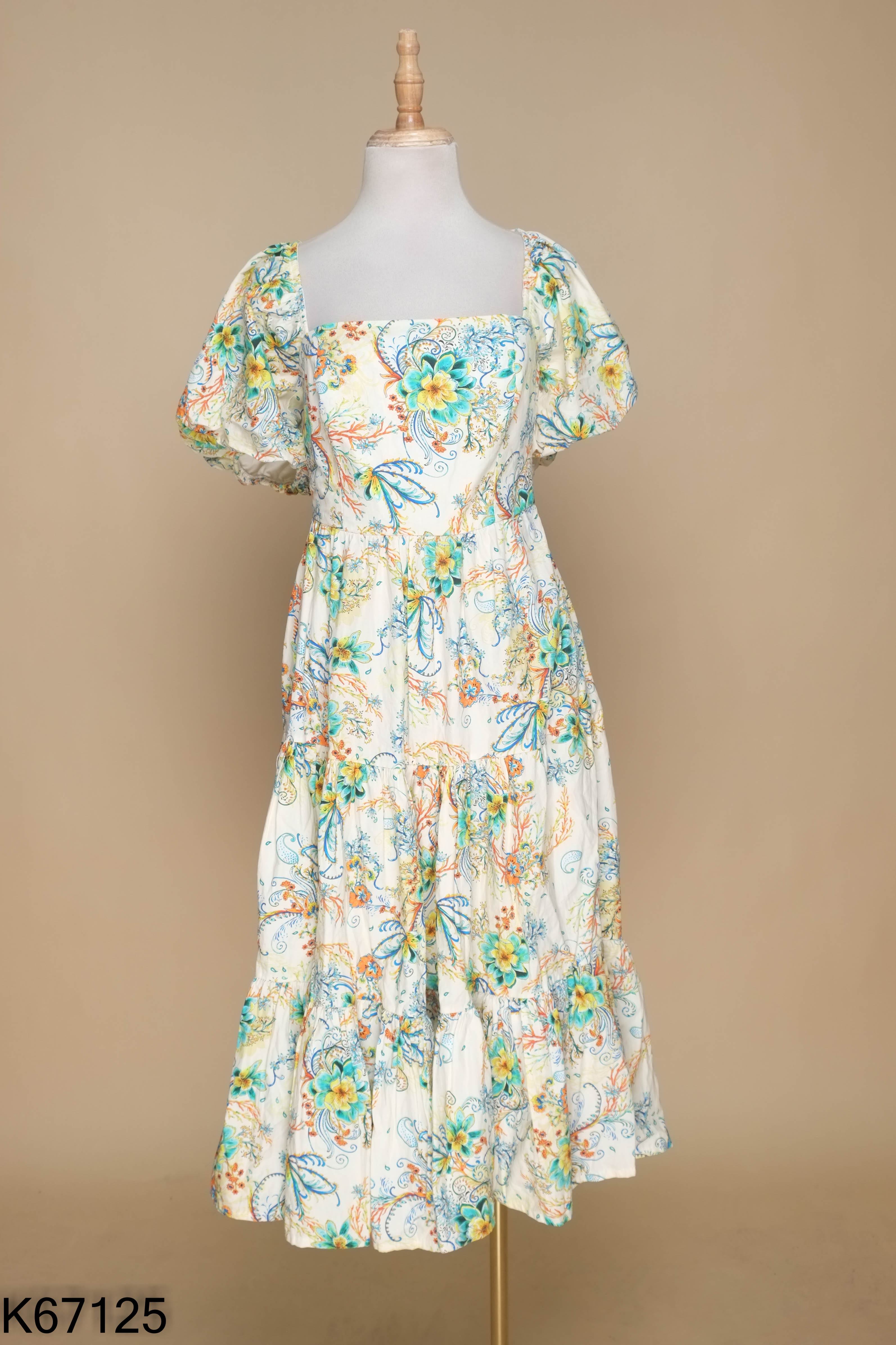 Váy babydoll be họa tiết màu sắc