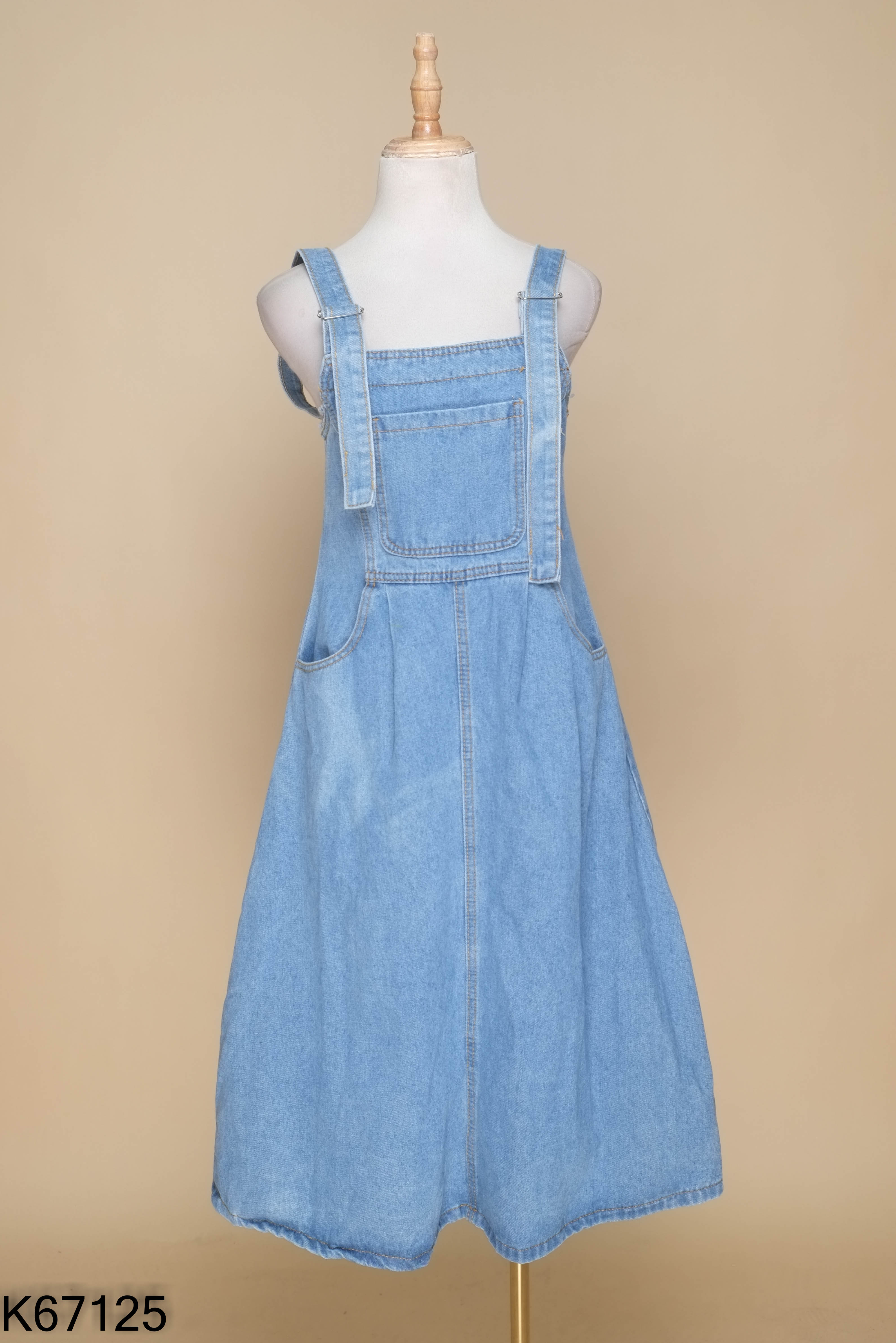 Jumpsuit yếm jeans xanh