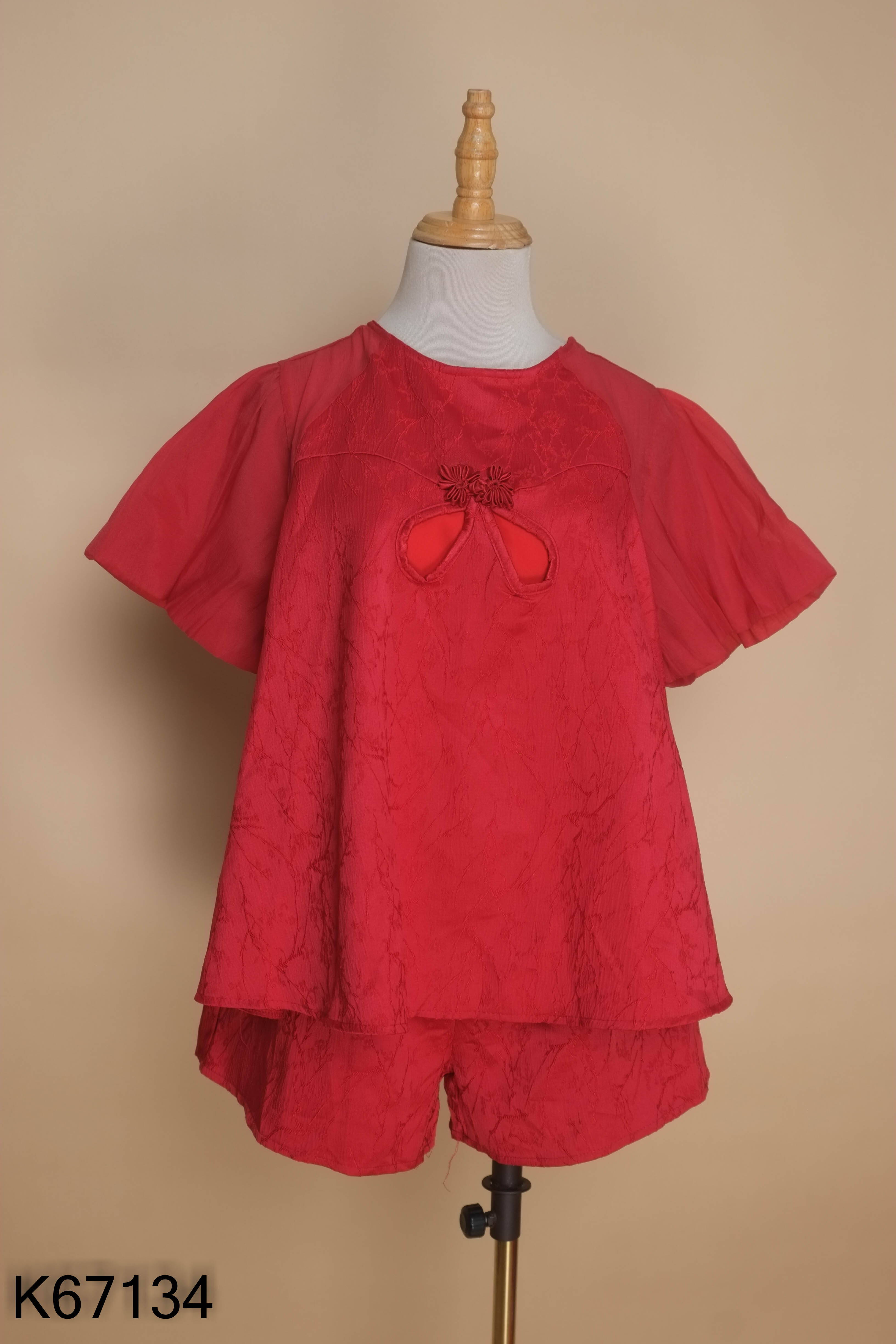 SET áo đỏ họa tiết+ quần