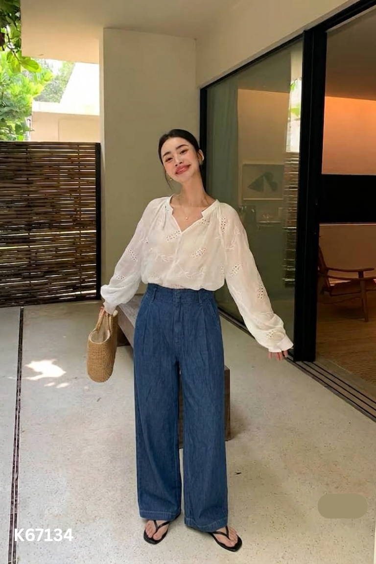 Quần jean xanh xếp ly