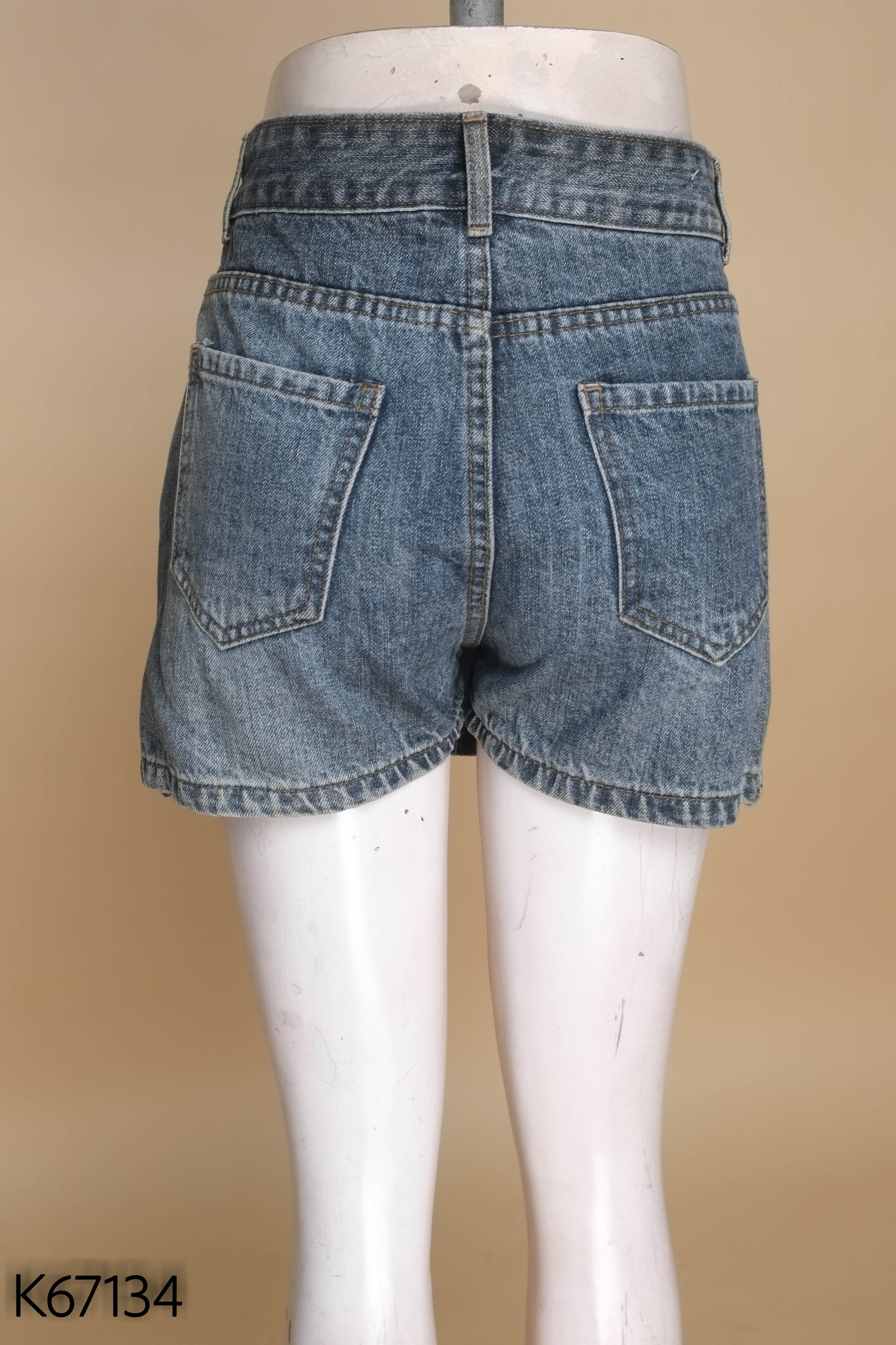 Chân váy jeans xanh phối túi