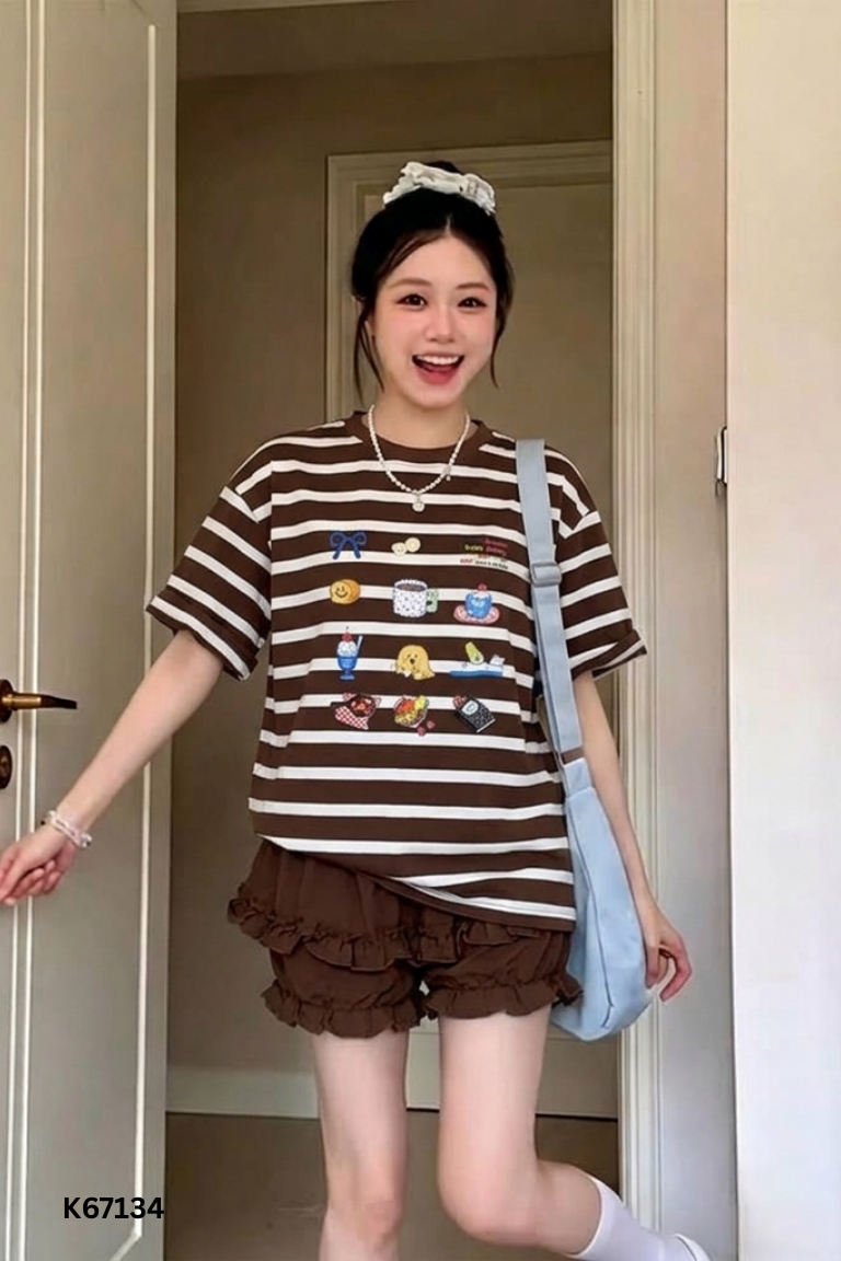 NEWTAG SET Áo nâu kẻ in hình + Quần nâu