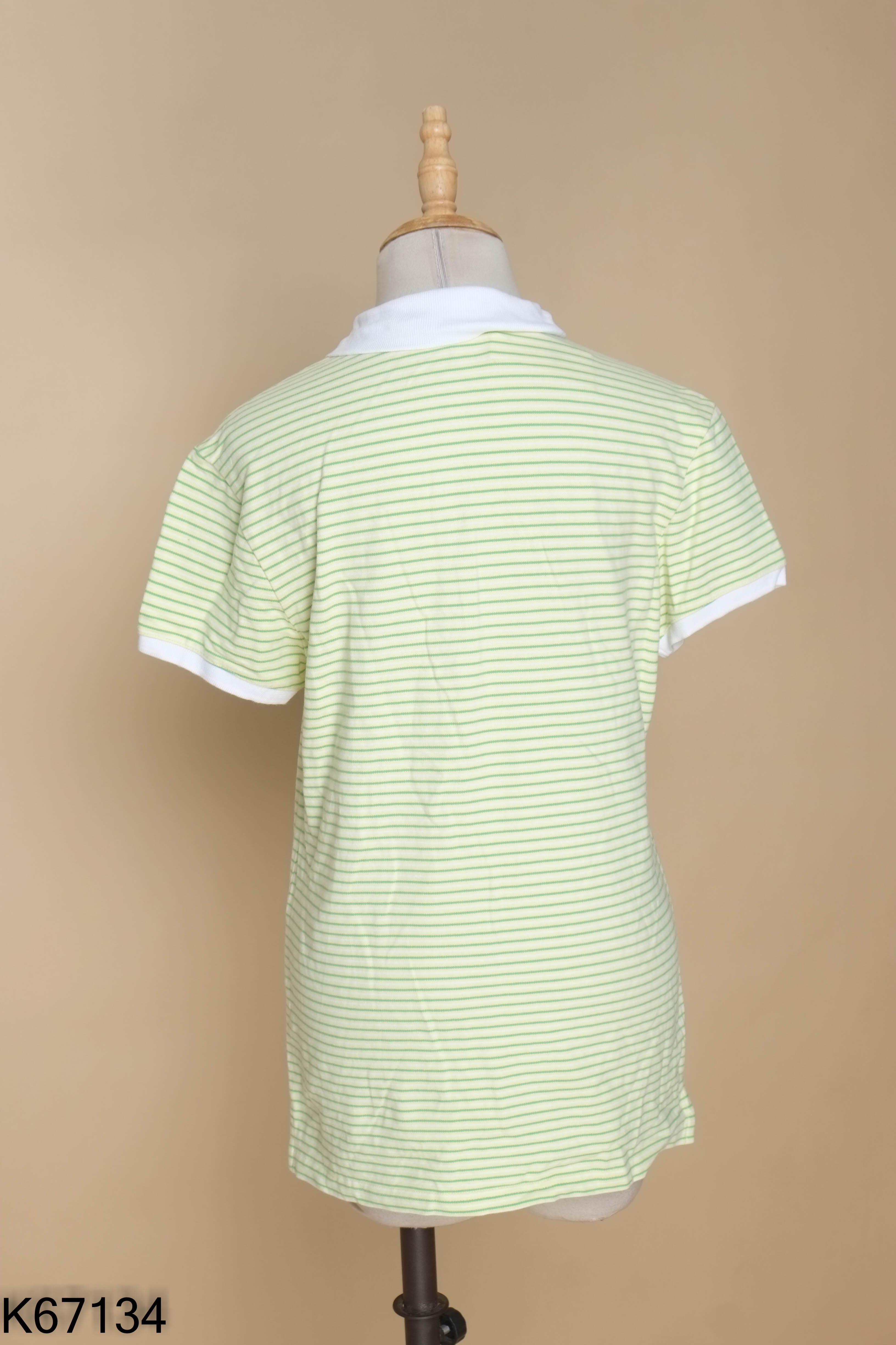 Áo polo vàng kẻ xanh