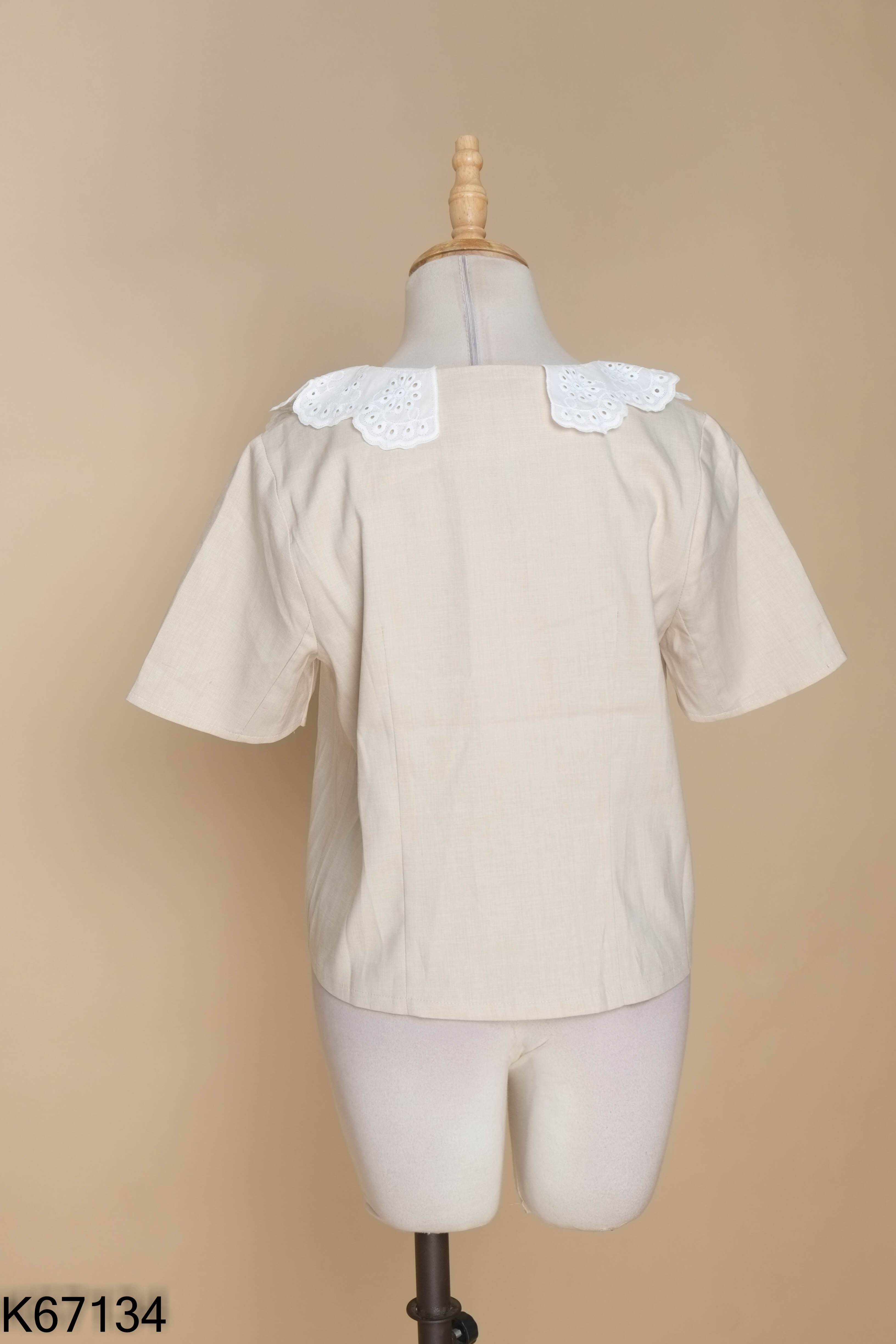 NEWTAG áo sơ mi nâu cổ áo trắng