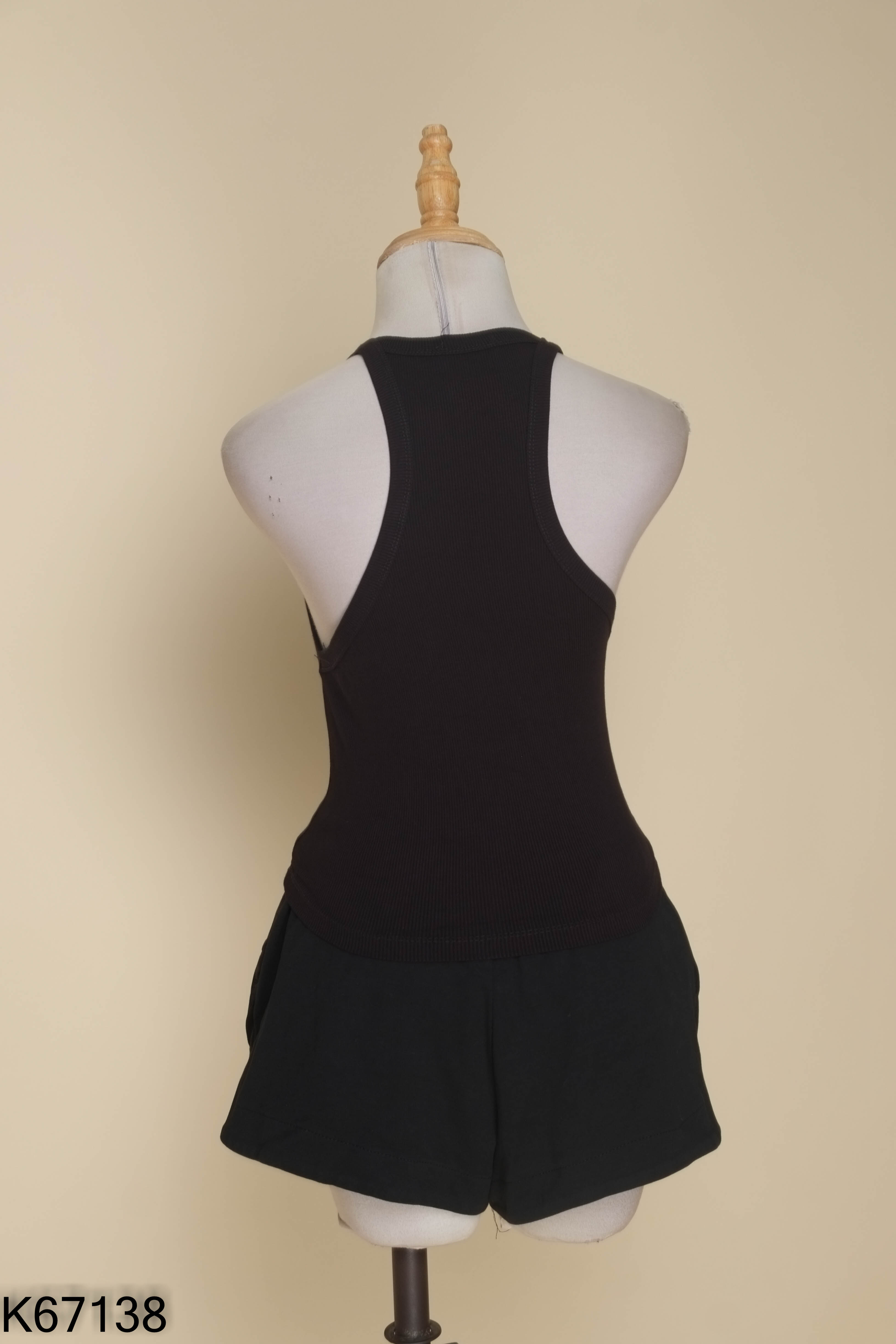 SET Áo hai dây đen + quần short đen