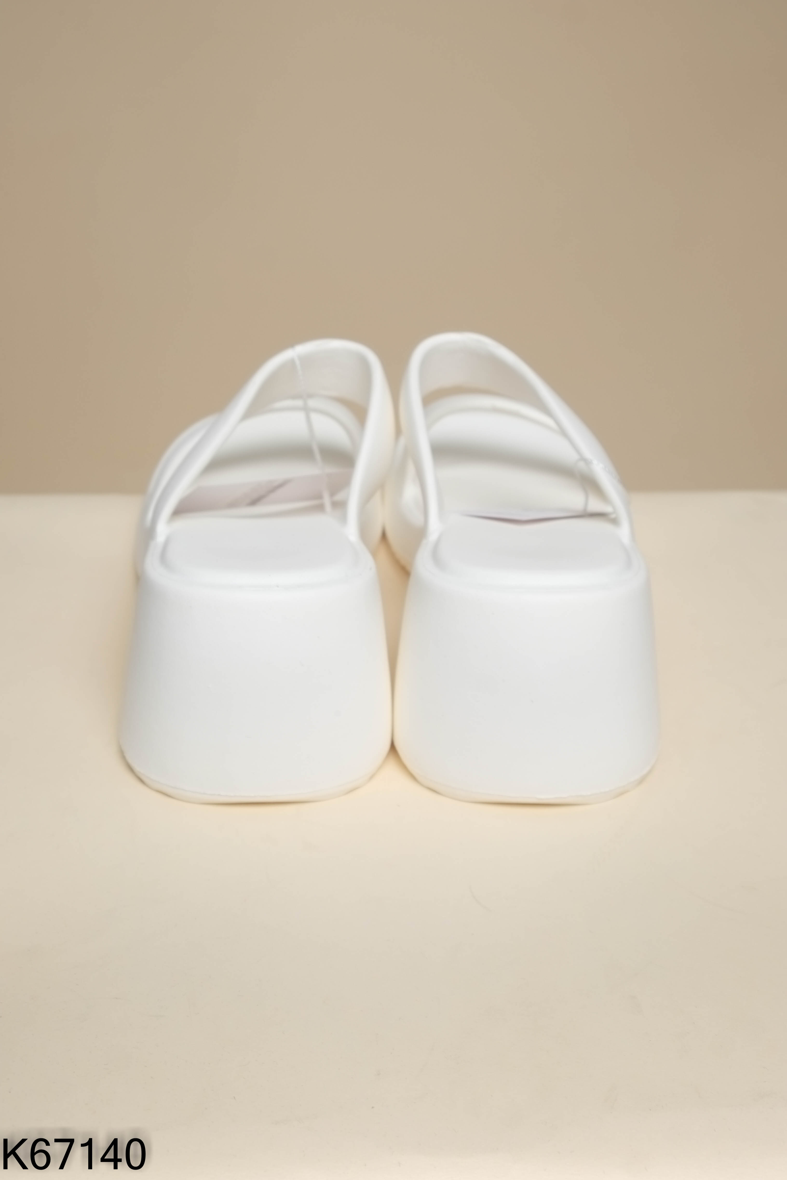 NEW Sandals be trơn