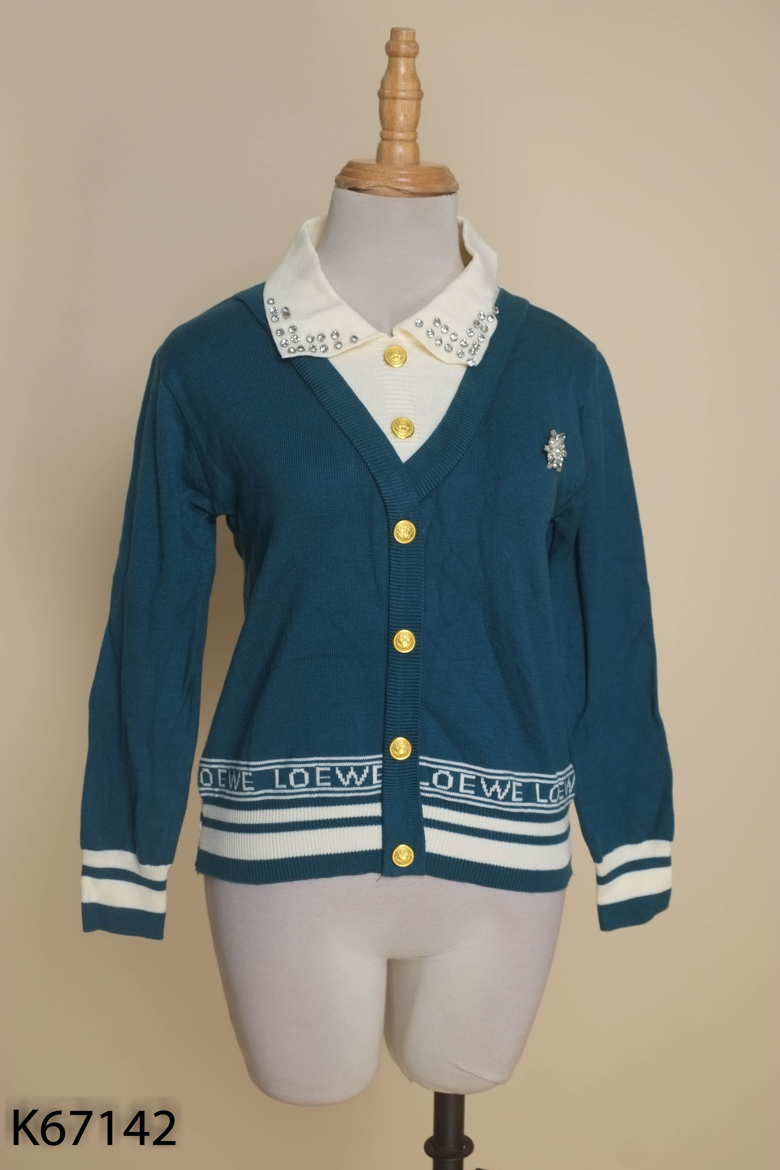 Áo cardigans xanh cổ kem