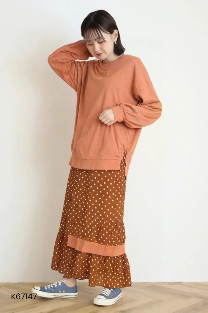 Váy nâu phối chấm bi dài tay