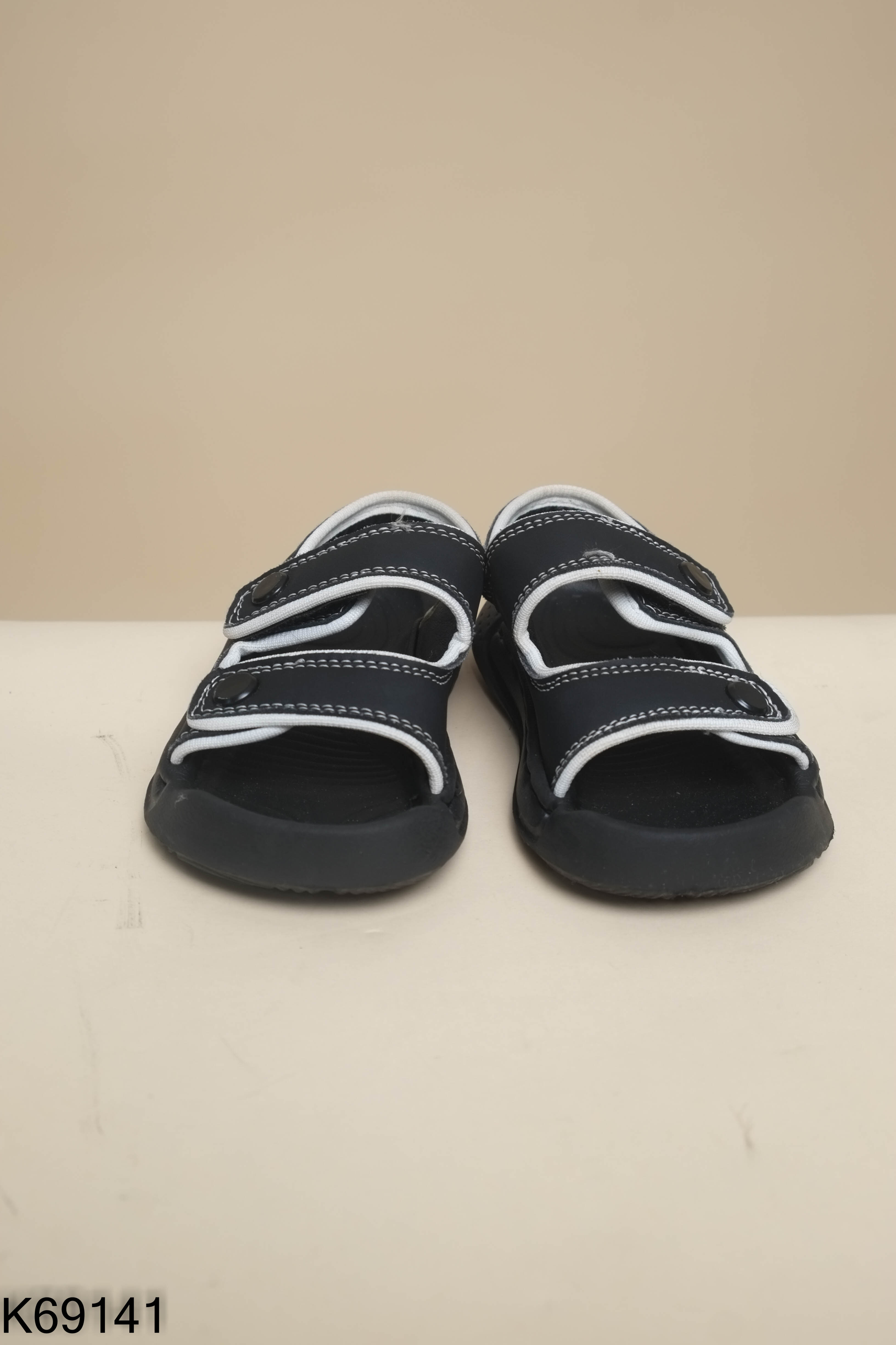 Dép Sandals đen viền trắng