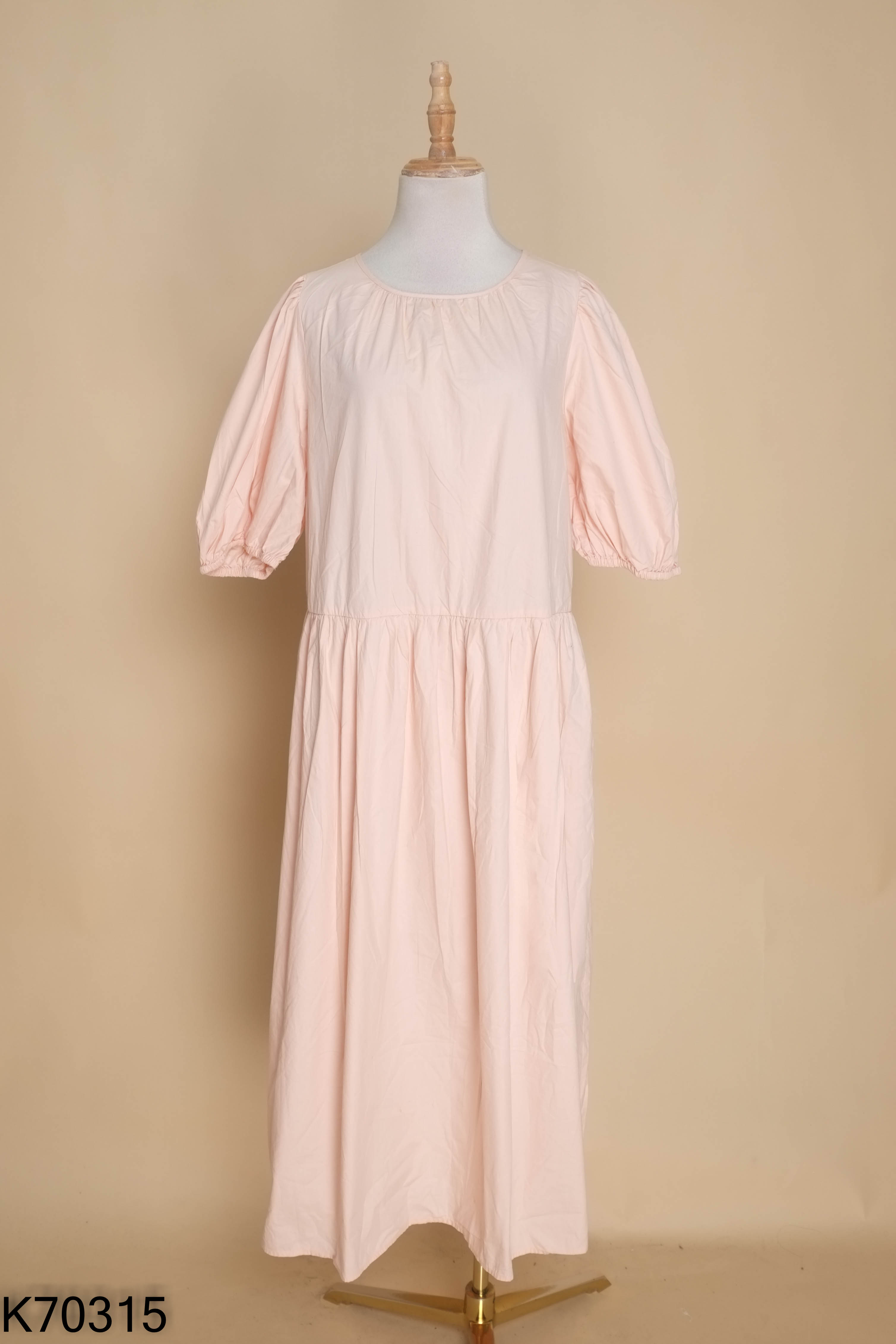 Váy hồng H&M trơn suông