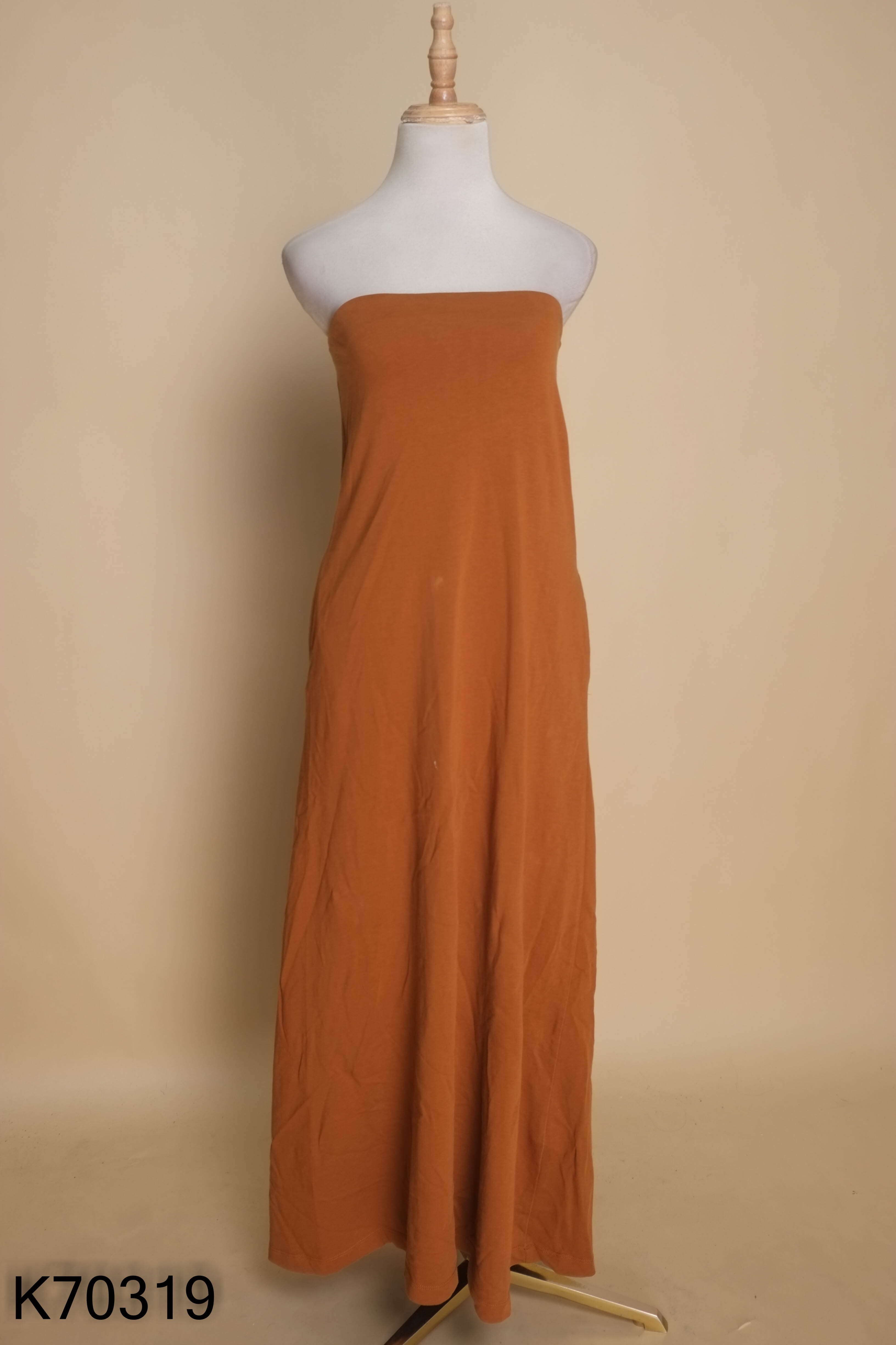 K7031911461- Váy quây nâu trơn dài