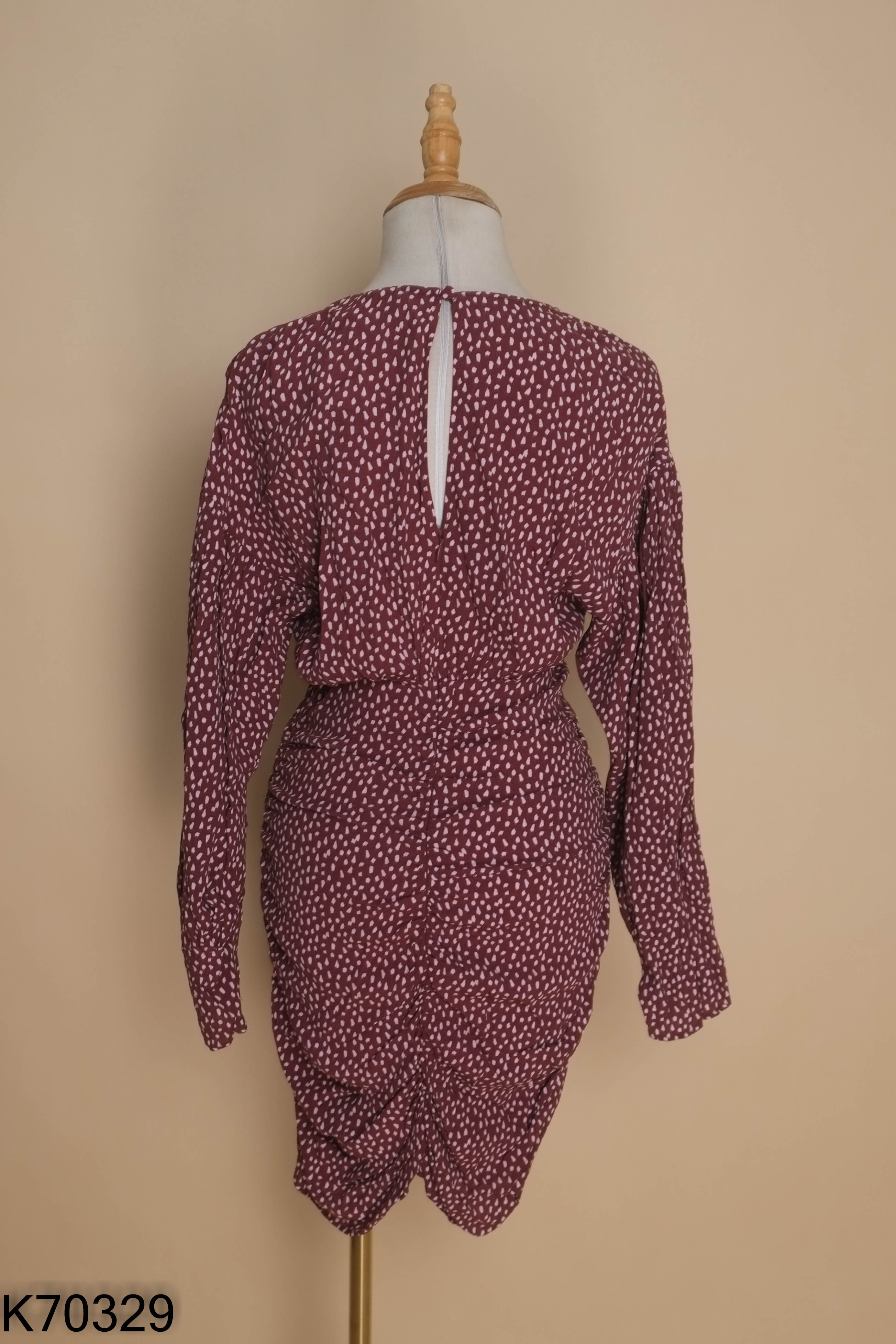 Váy ZARA đỏ chấm trắng rúm thân