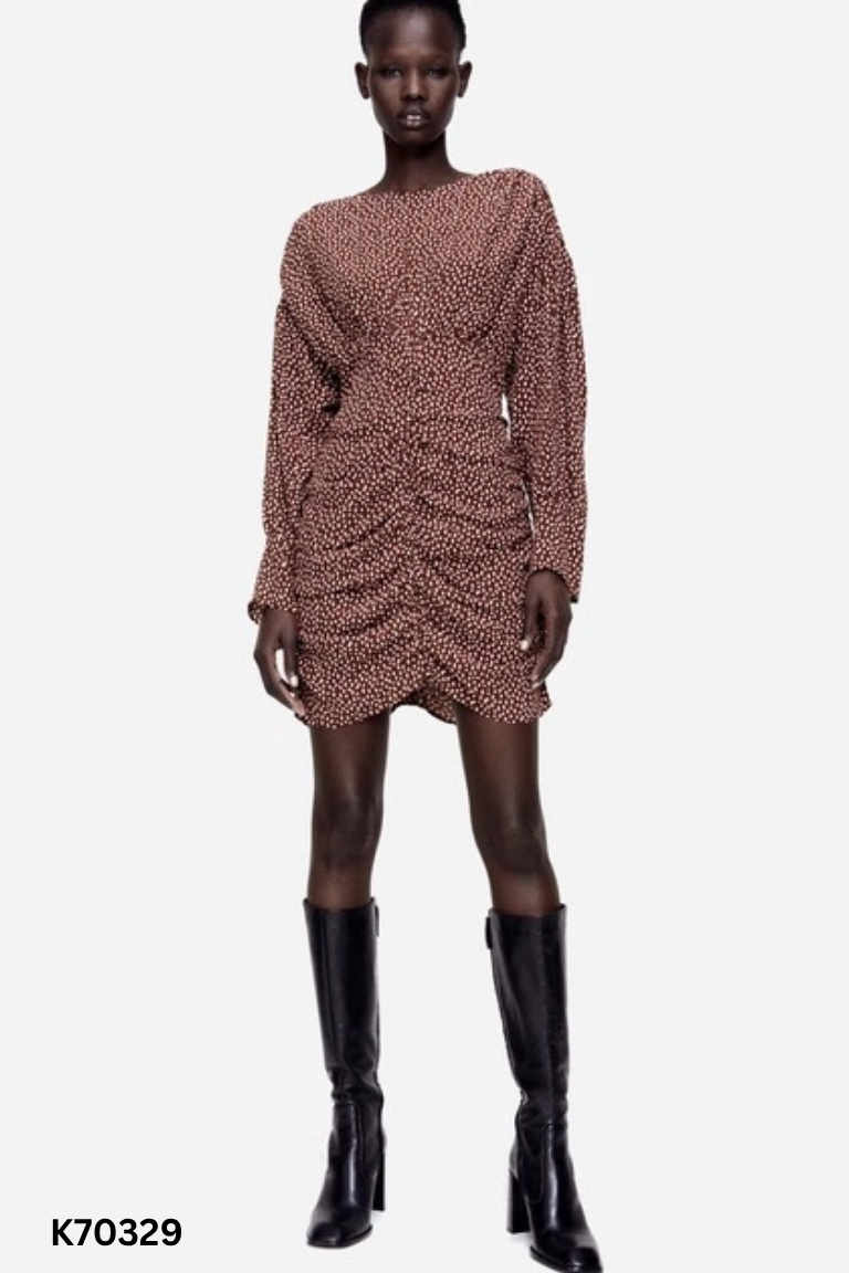 Váy ZARA đỏ chấm trắng rúm thân