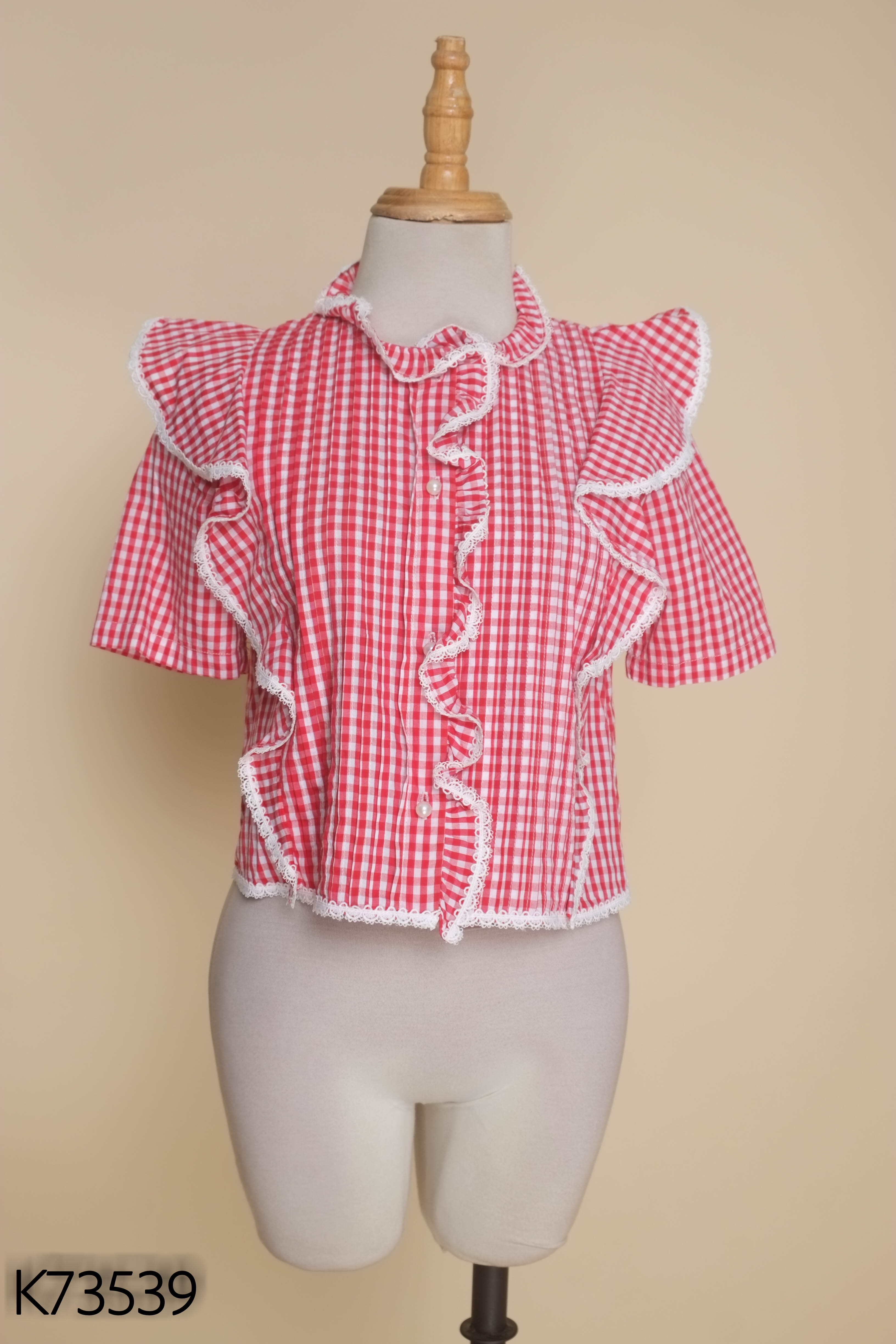 Áo đỏ kẻ H'ALLURE viền ren