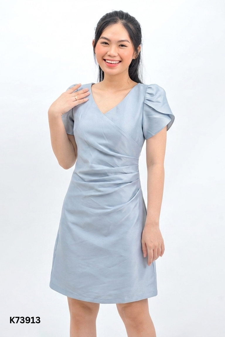 Váy xanh trơn cổ V