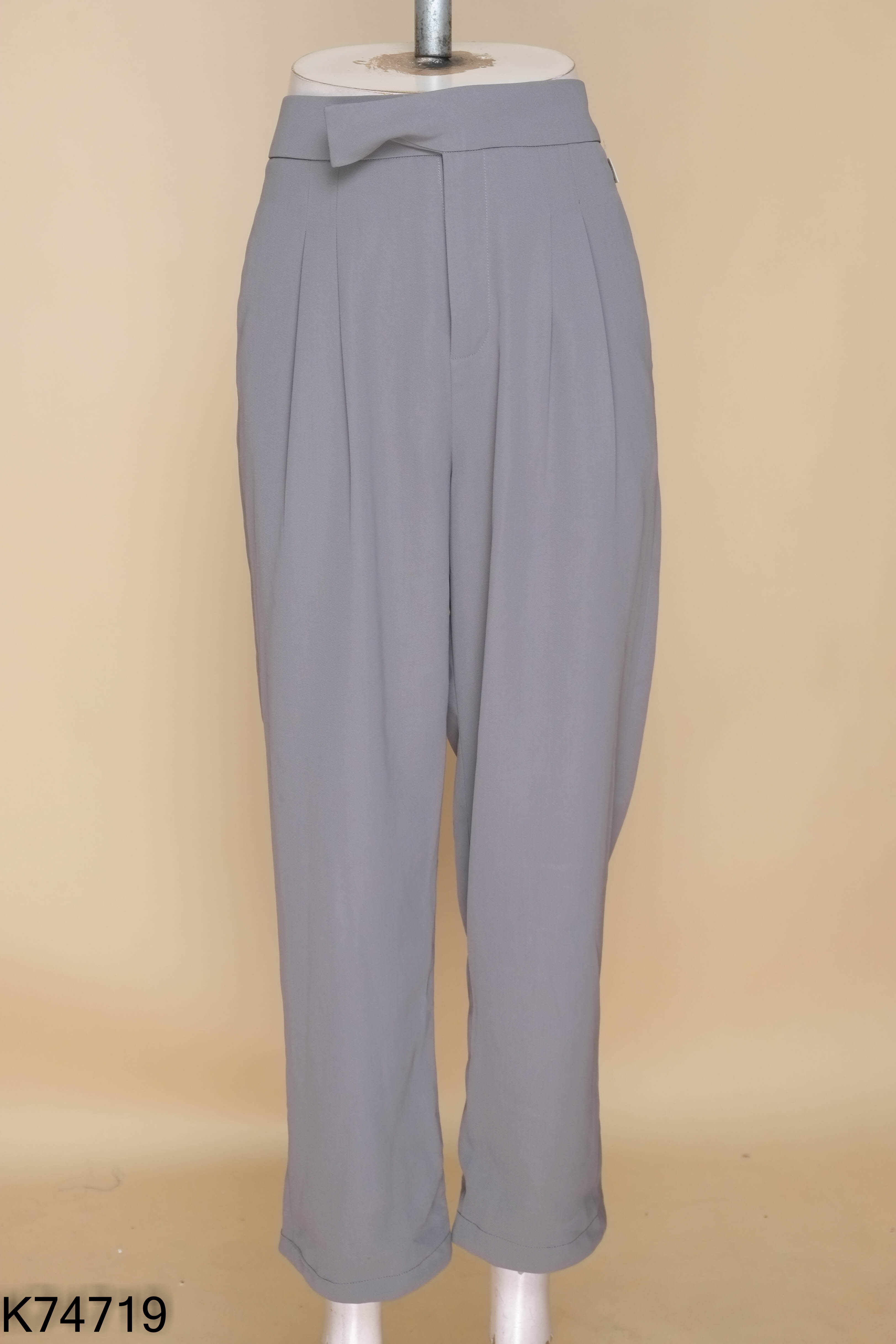 Quần CHARME STORE xám