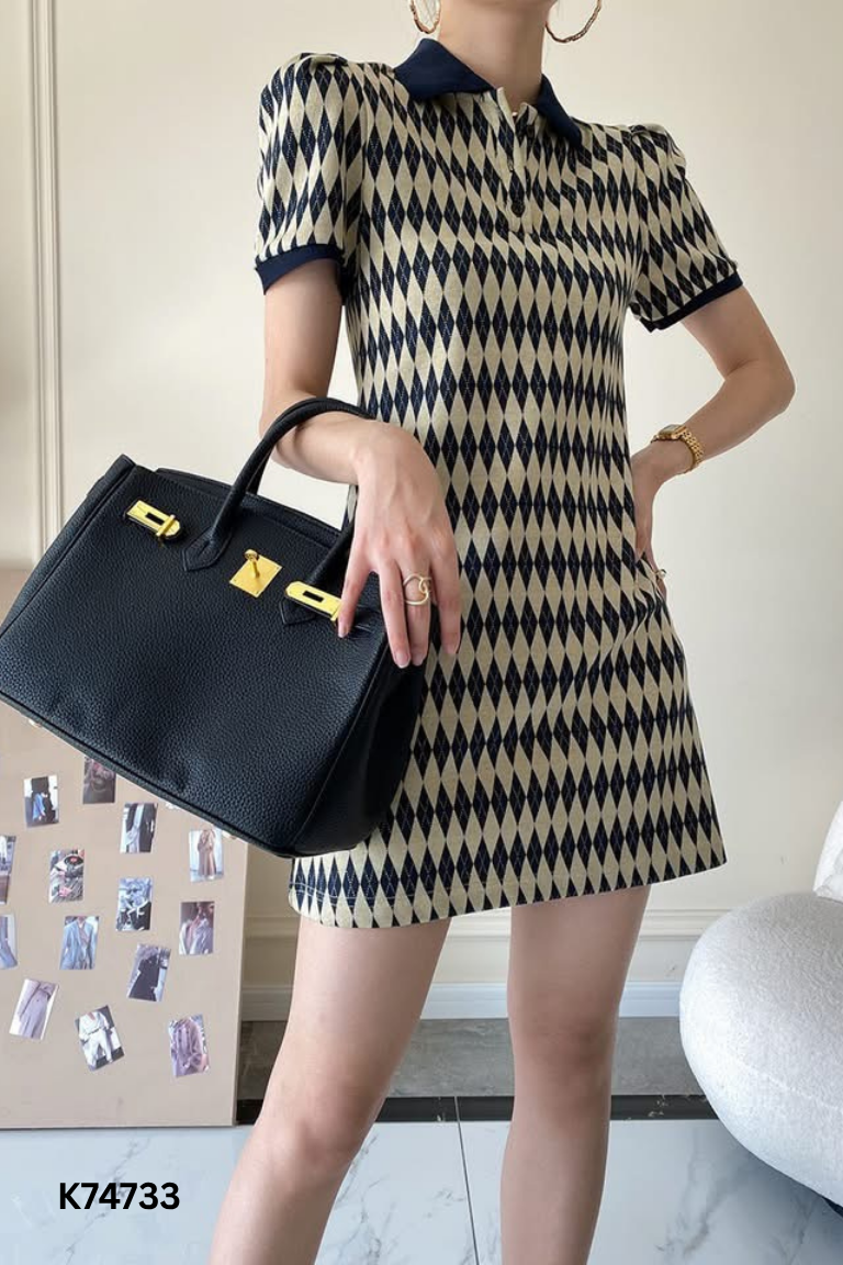Váy polo xanh be họa tiết suông