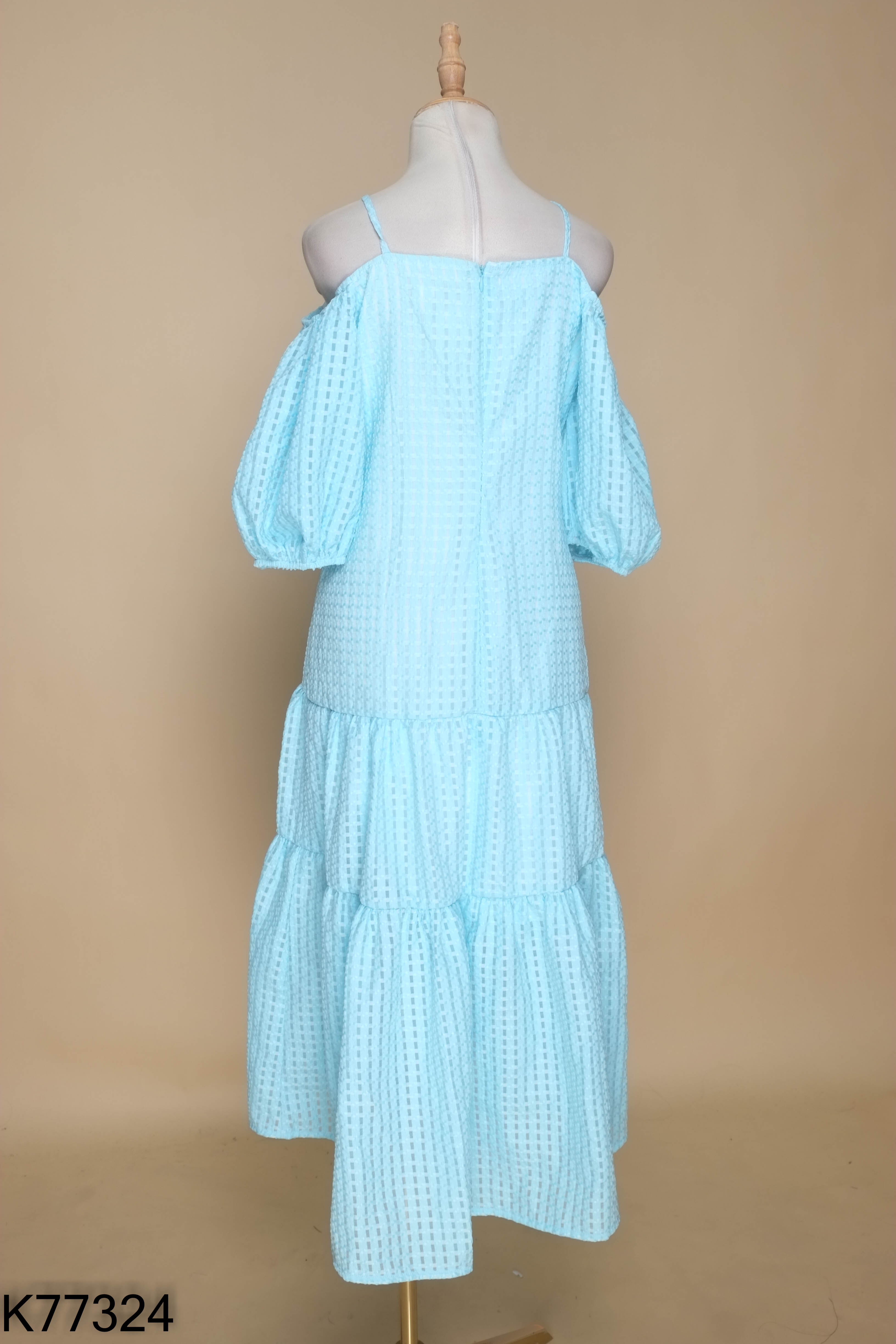 Váy MAYBI xanh ngọc cổ vuông