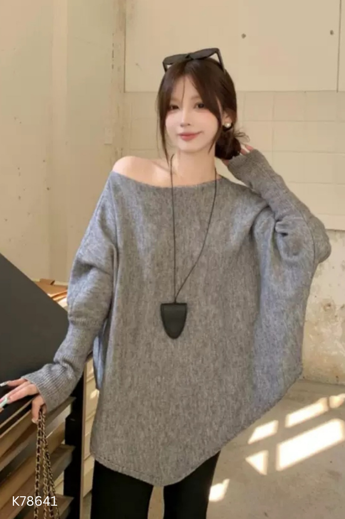 Áo len xám cổ thuyền