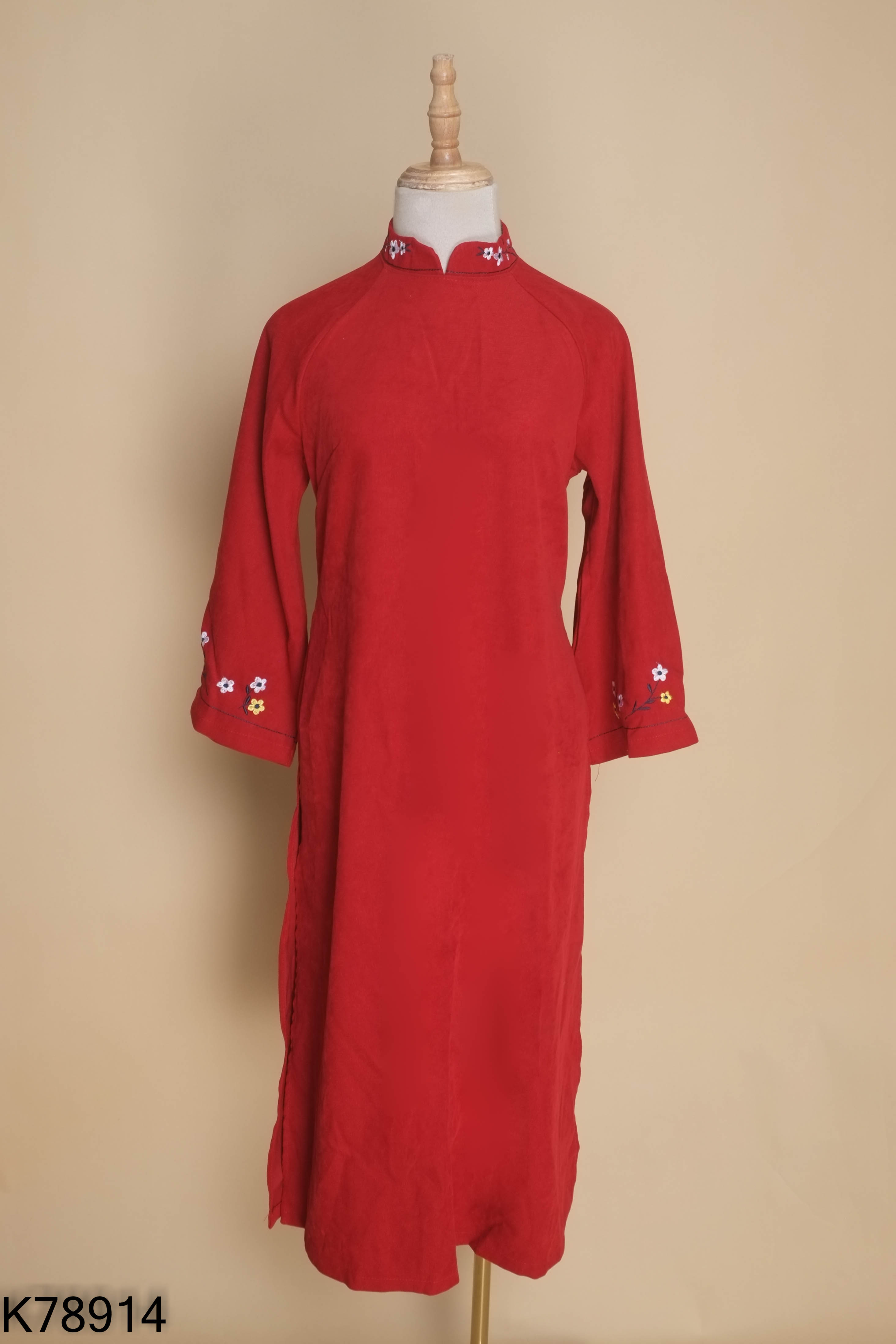 Áo dài đỏ thêu hoa (không quần)