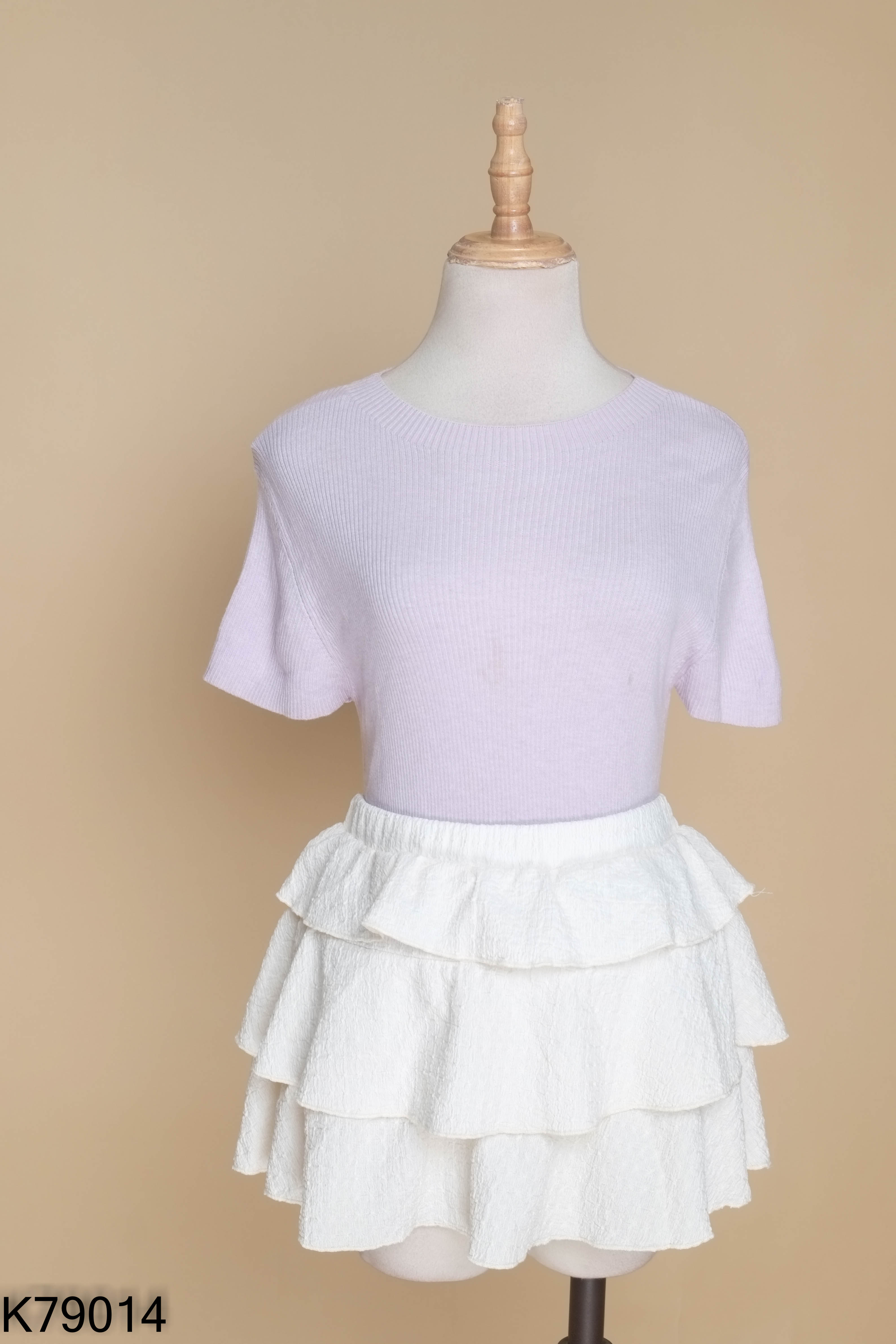 NEWTAG Set Áo 222BOUTIQUE tím + chân váy be