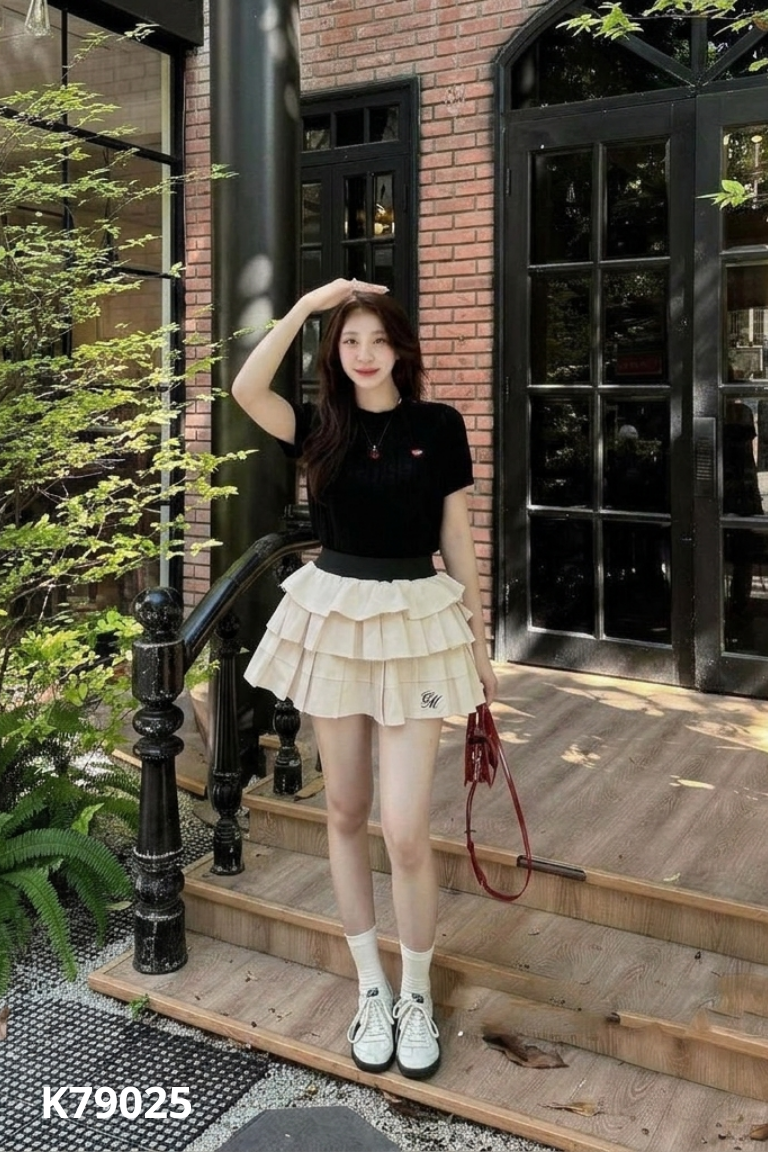 Chân váy be CALMIER xếp tầng