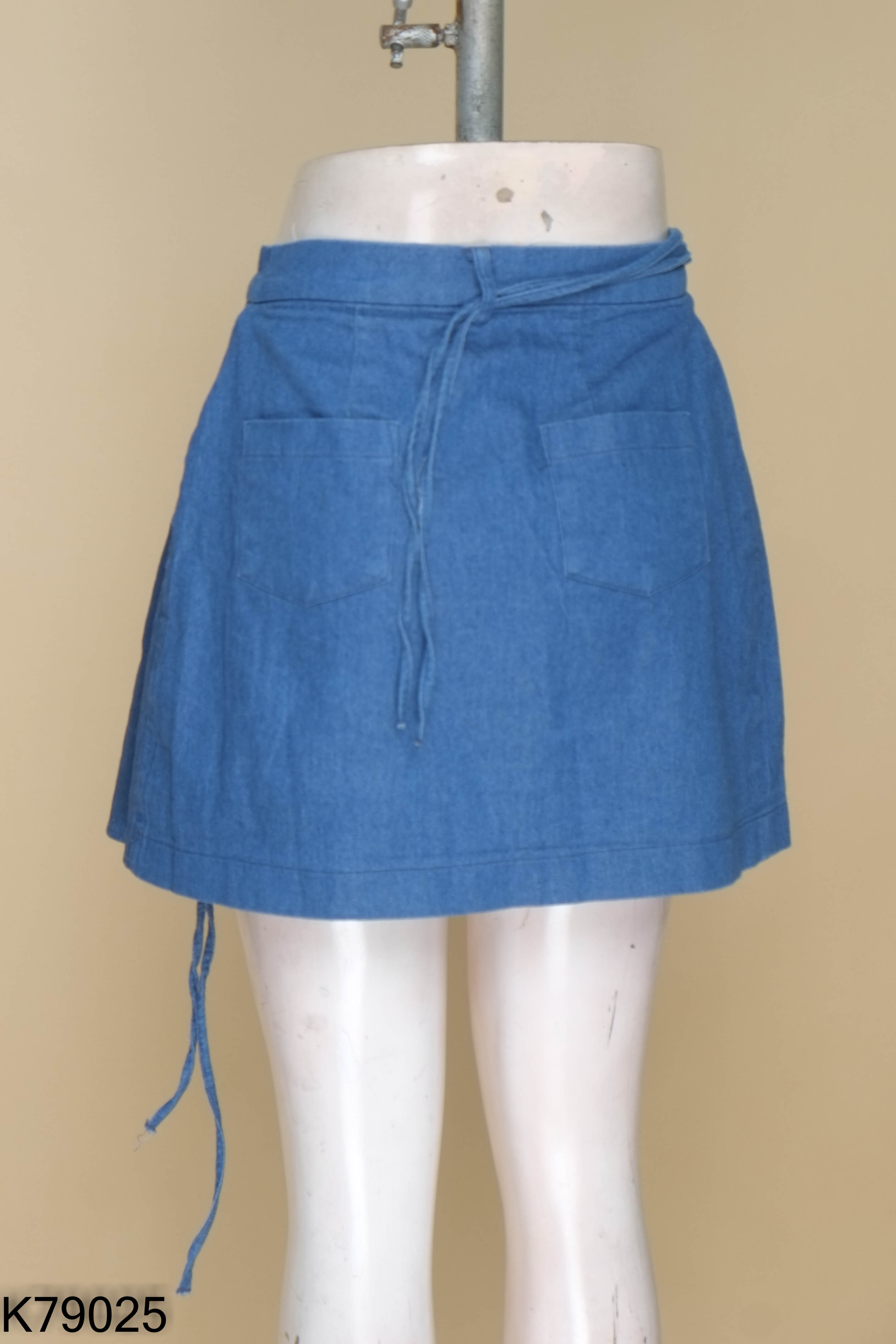 Chân váy jeans SSSTUTTER xanh