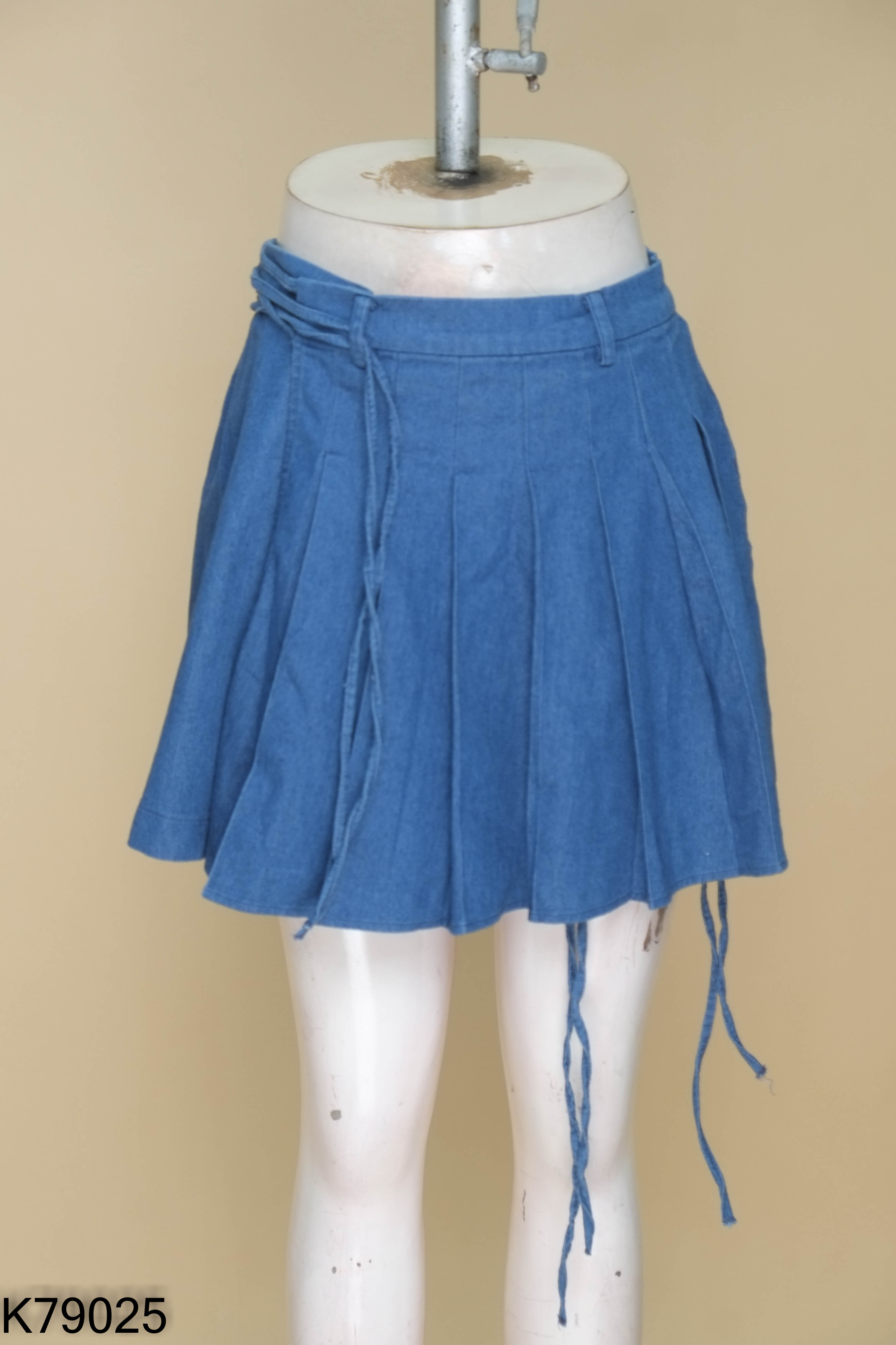 Chân váy jeans SSSTUTTER xanh