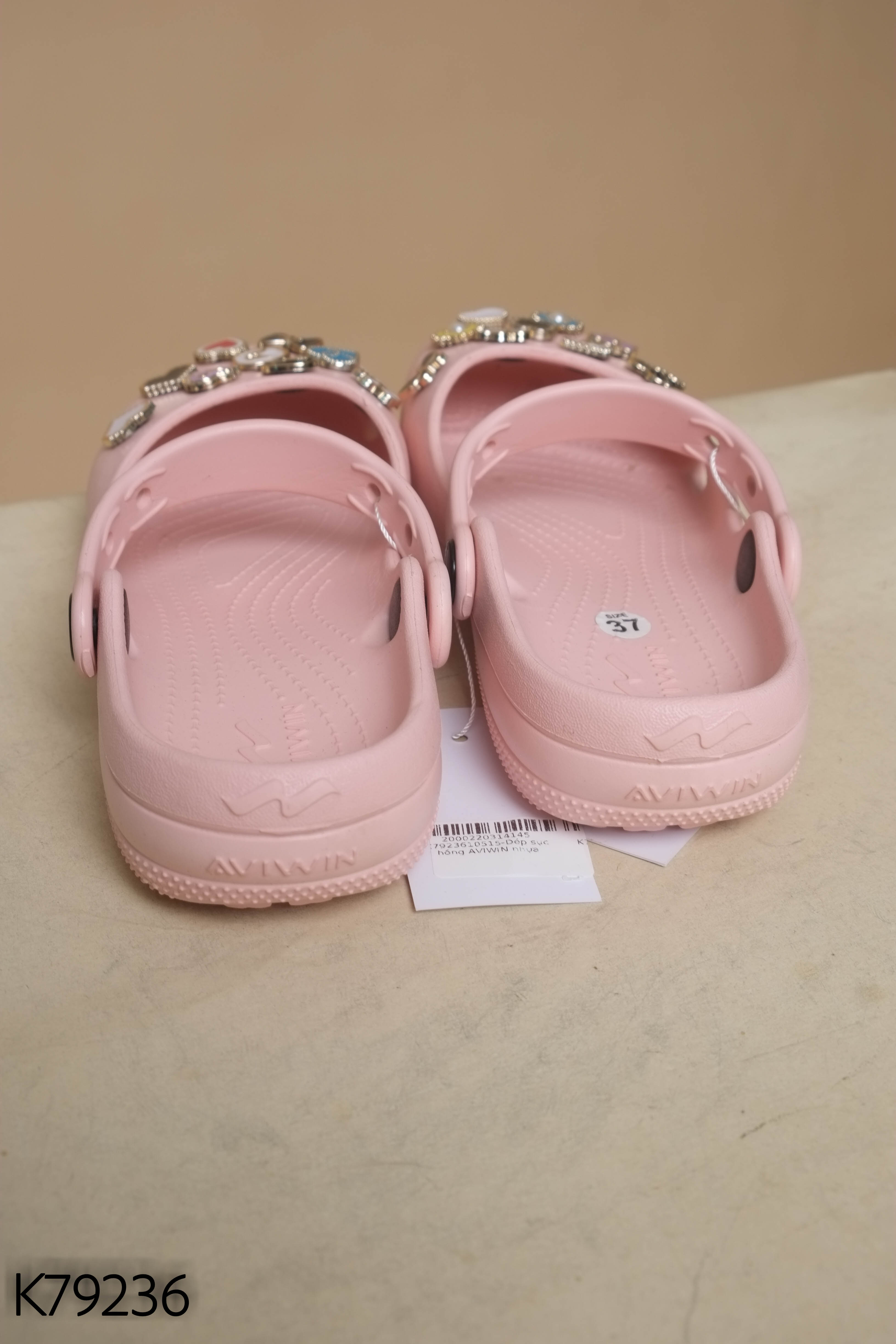 Dép sục hồng AVIWIN nhựa đính charm