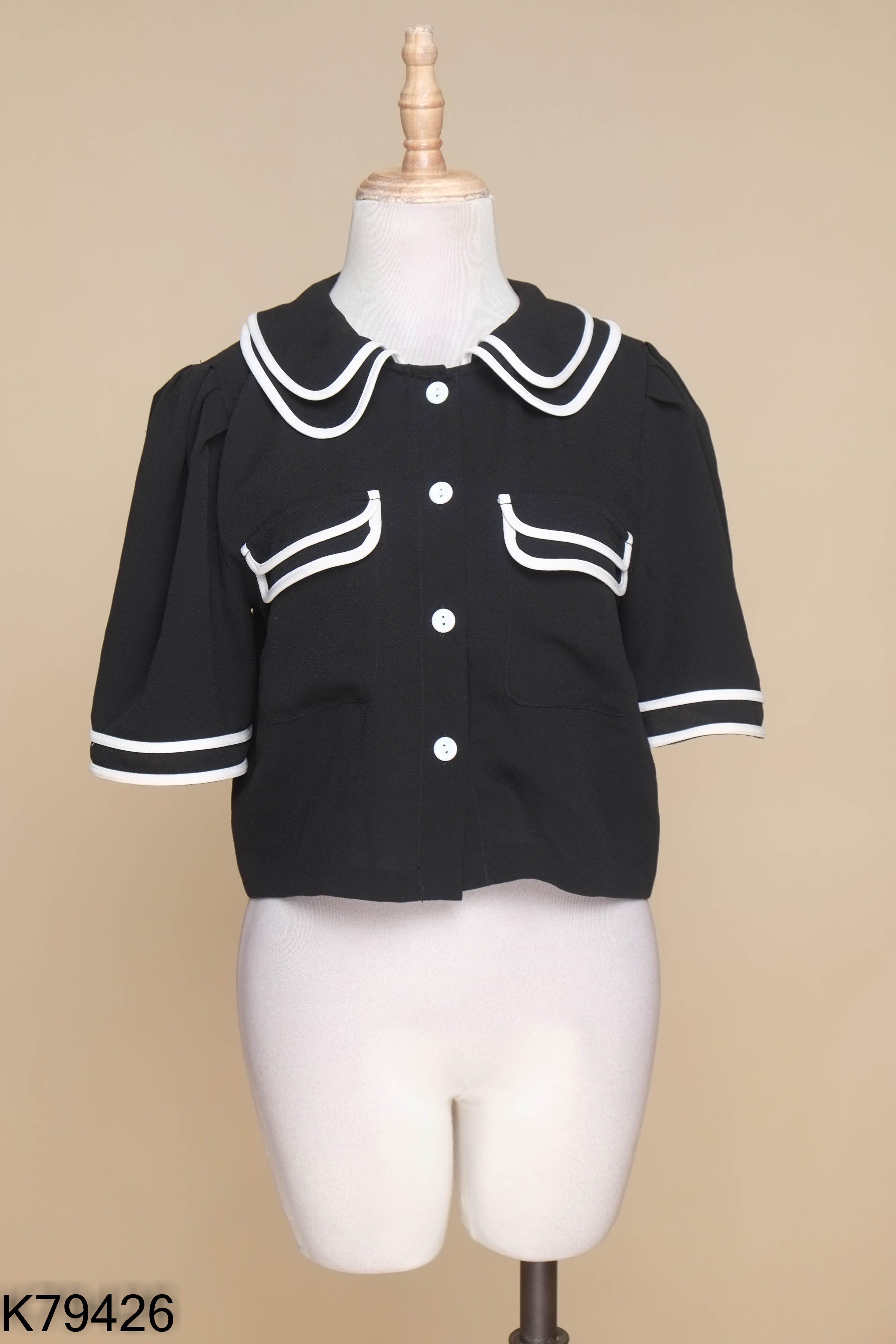 Áo 92 WEAR đen viền trắng