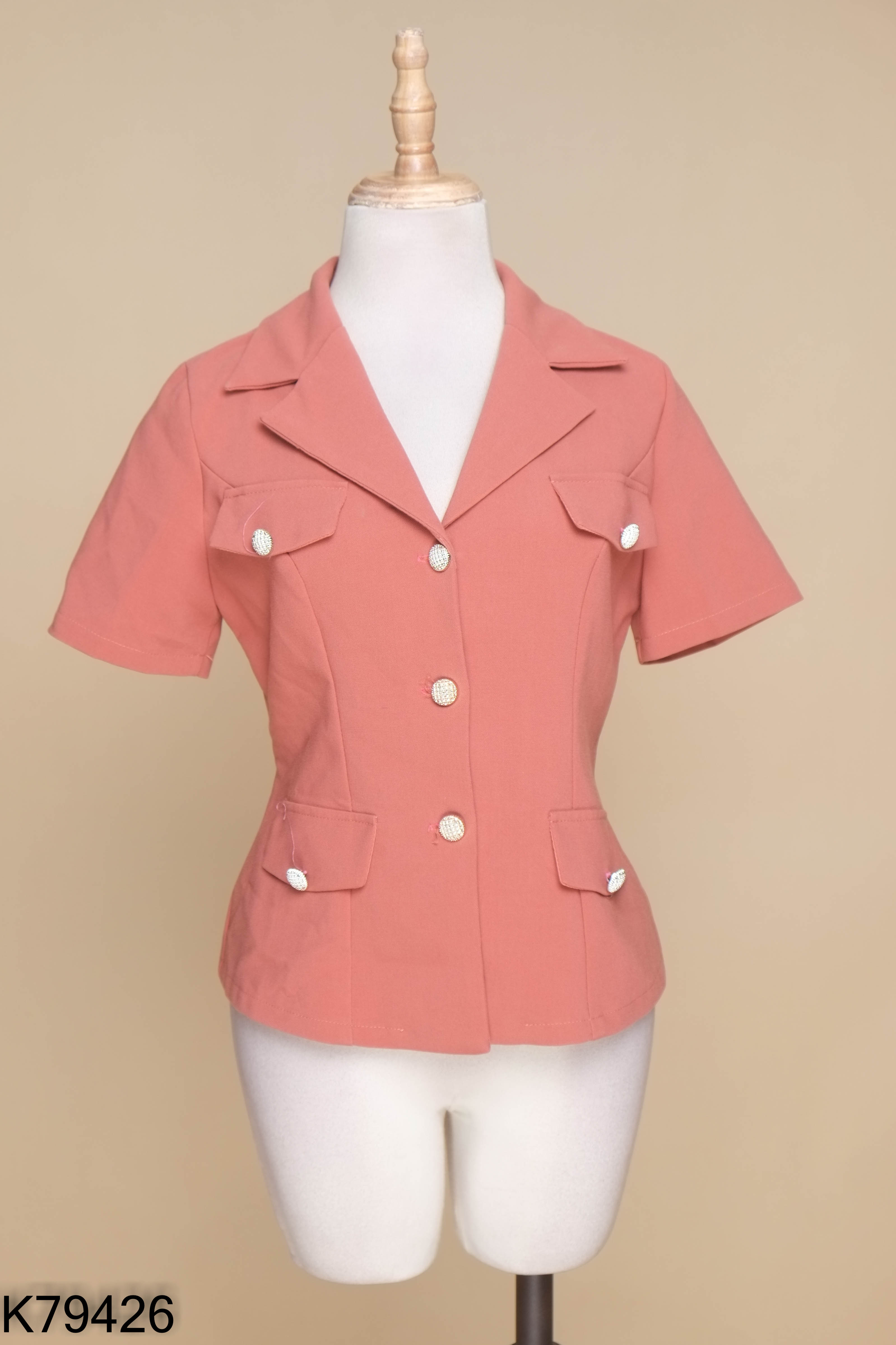 Áo MONOCO hồng cổ vest