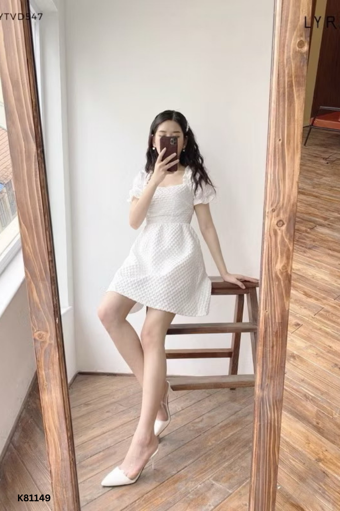 NEWTAG Váy trắng LYRA cổ vuông