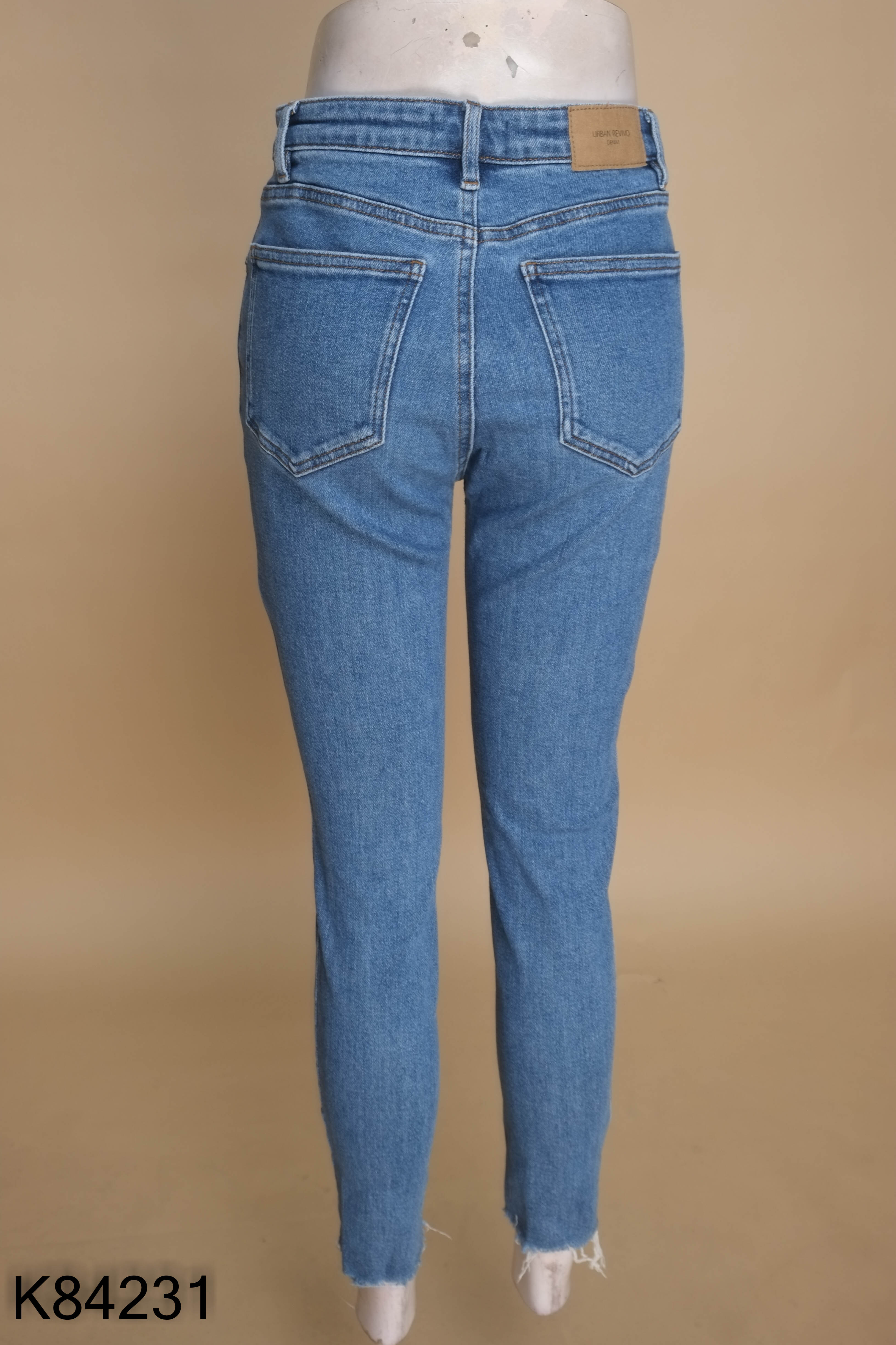 Quần jeans URBAN REVIVO xanh