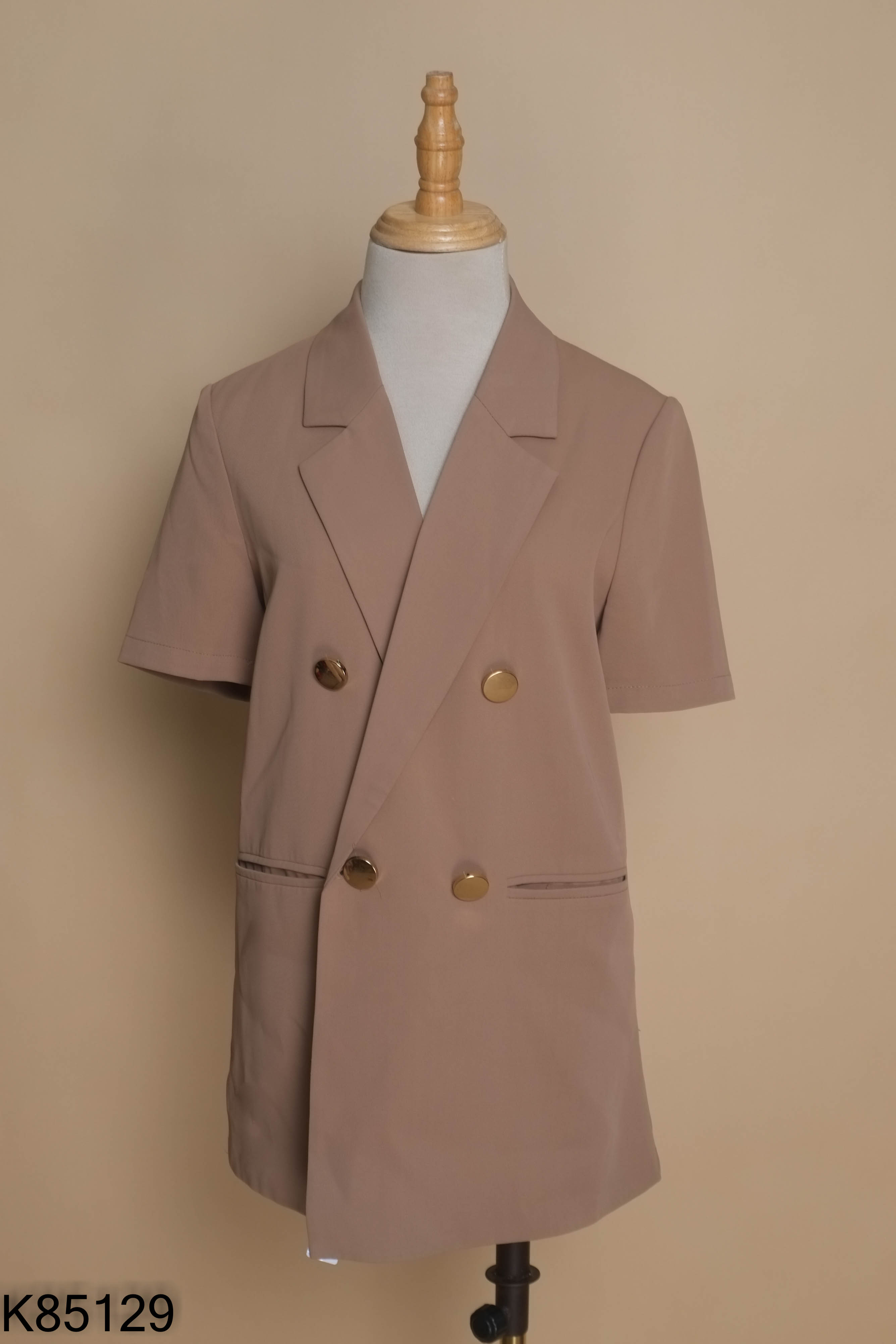 Áo blazer ngắn tay nâu