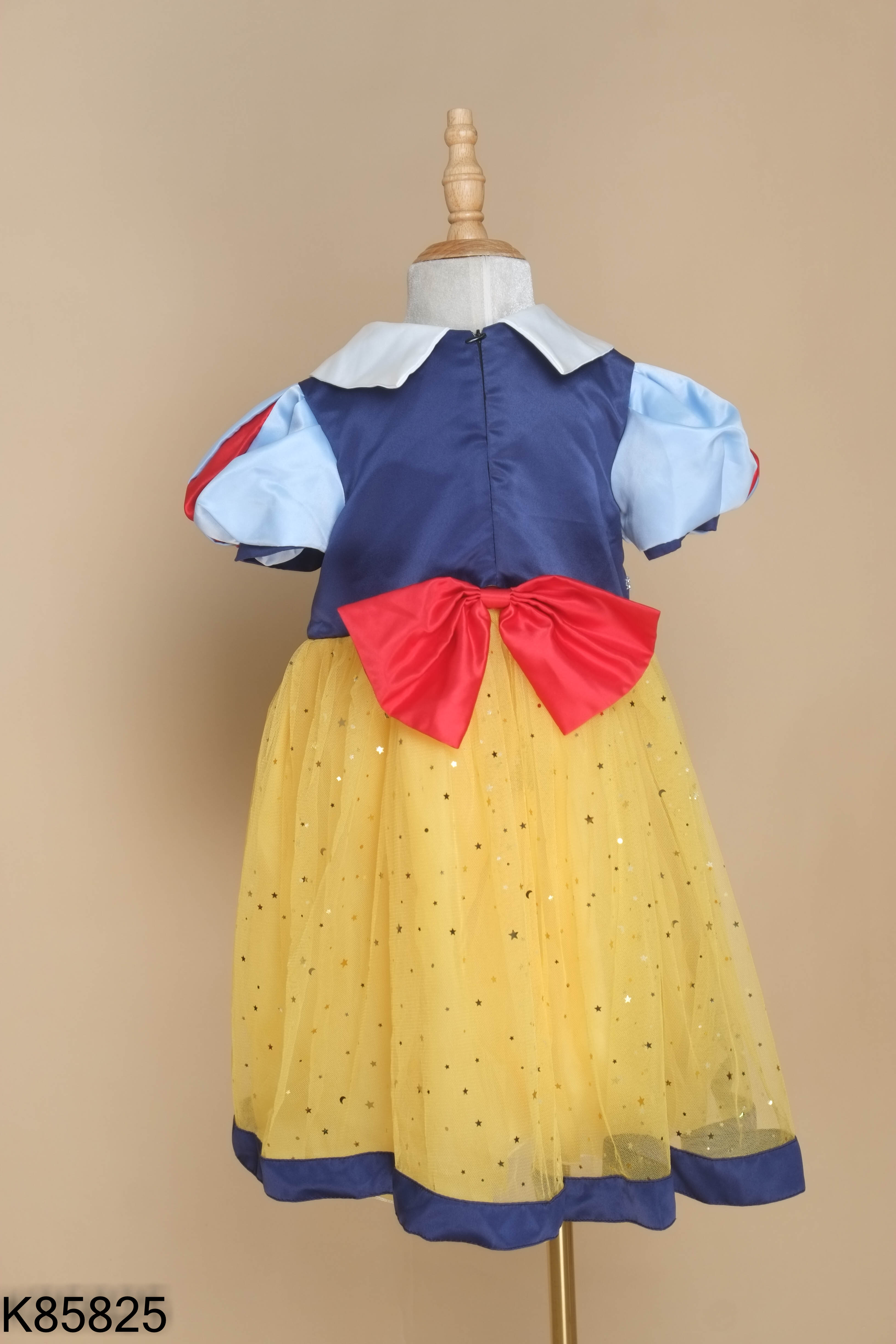 Váy công chúa bạch tuyết kid