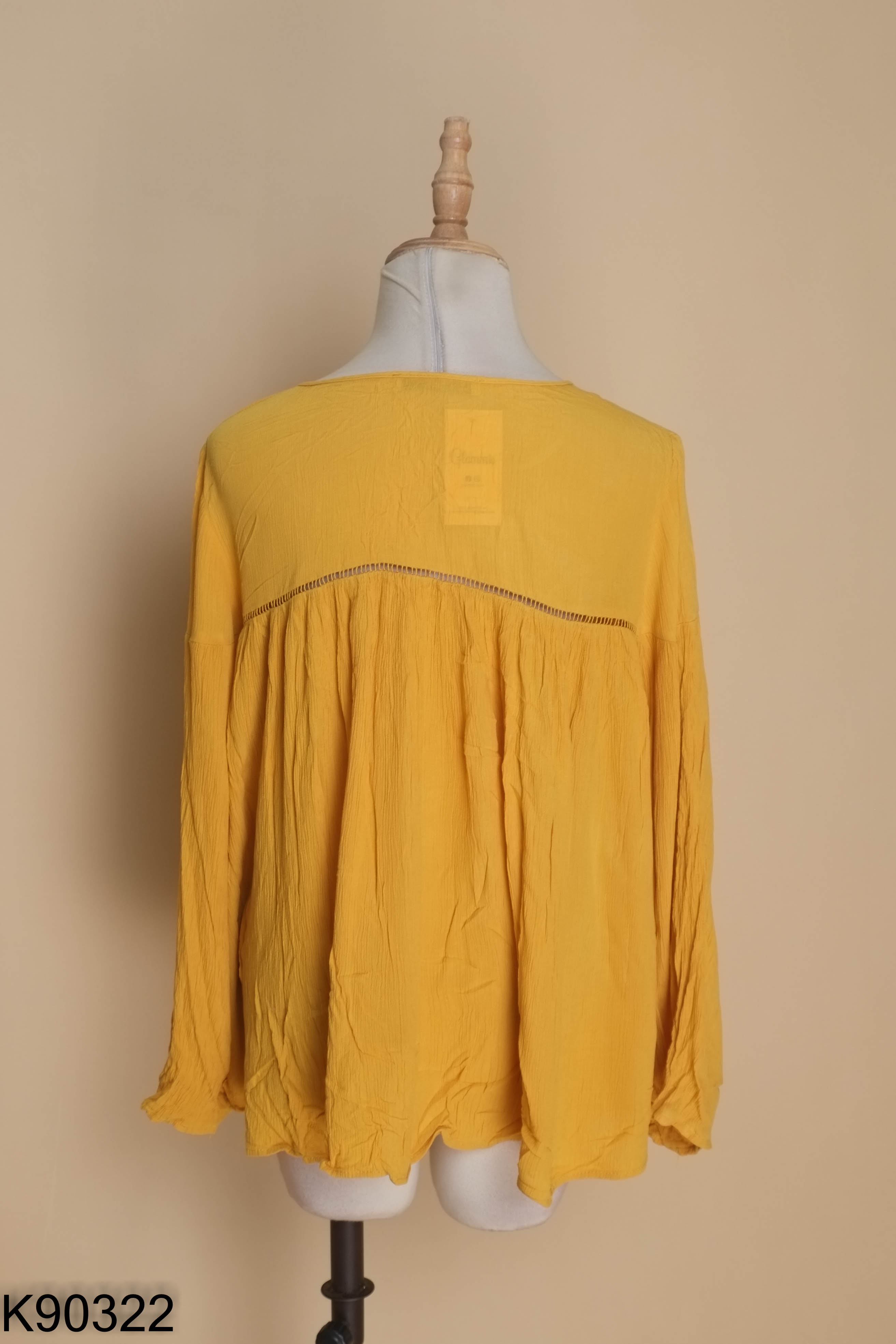 Áo MANGO (cắt tag) đũi vàng