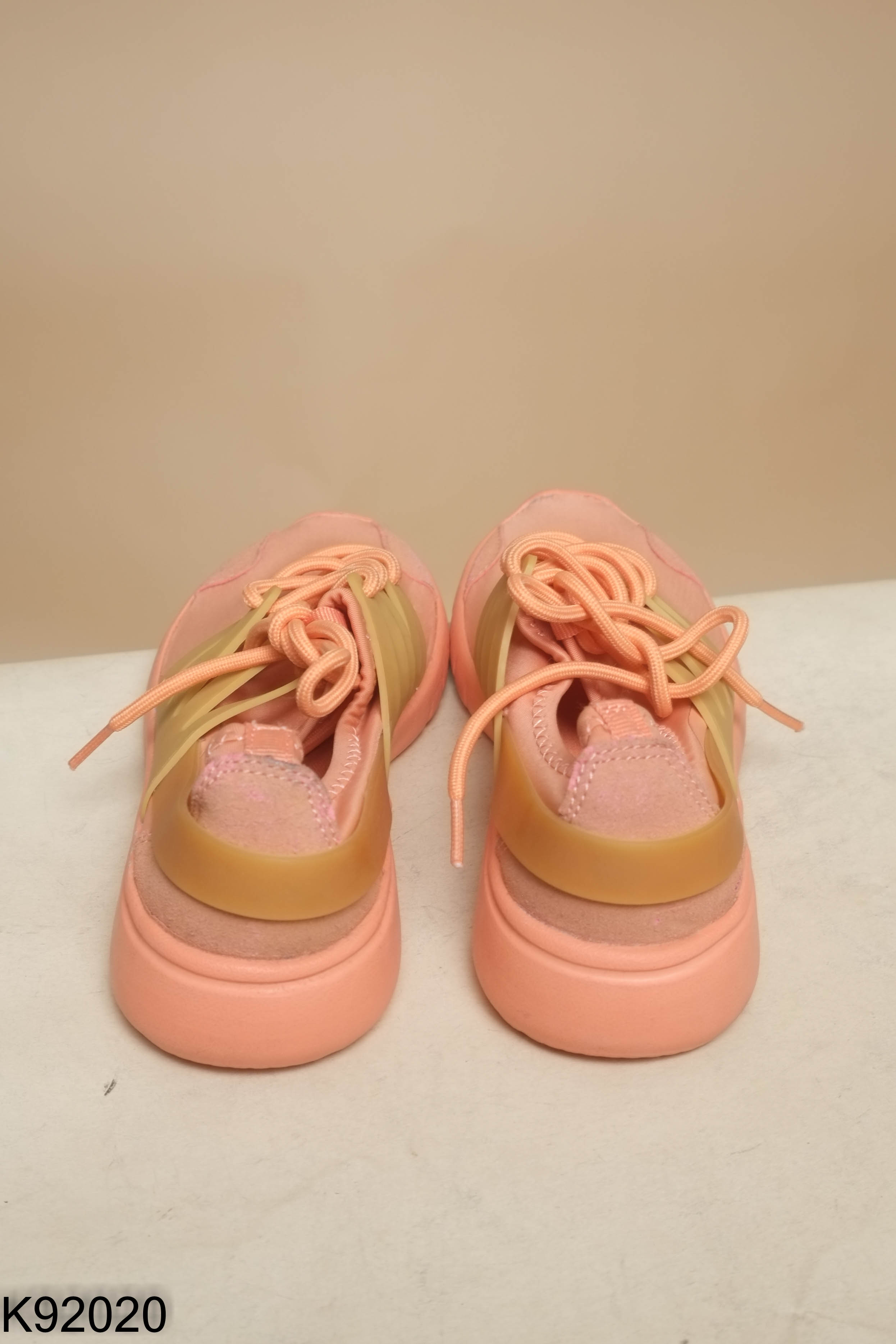 Giày MANGO cam KIDS