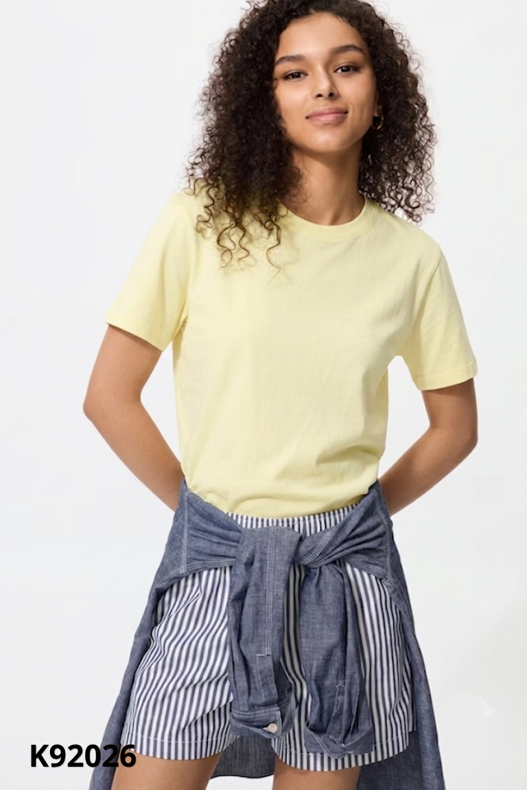Áo thun UNIQLO vàng trơn
