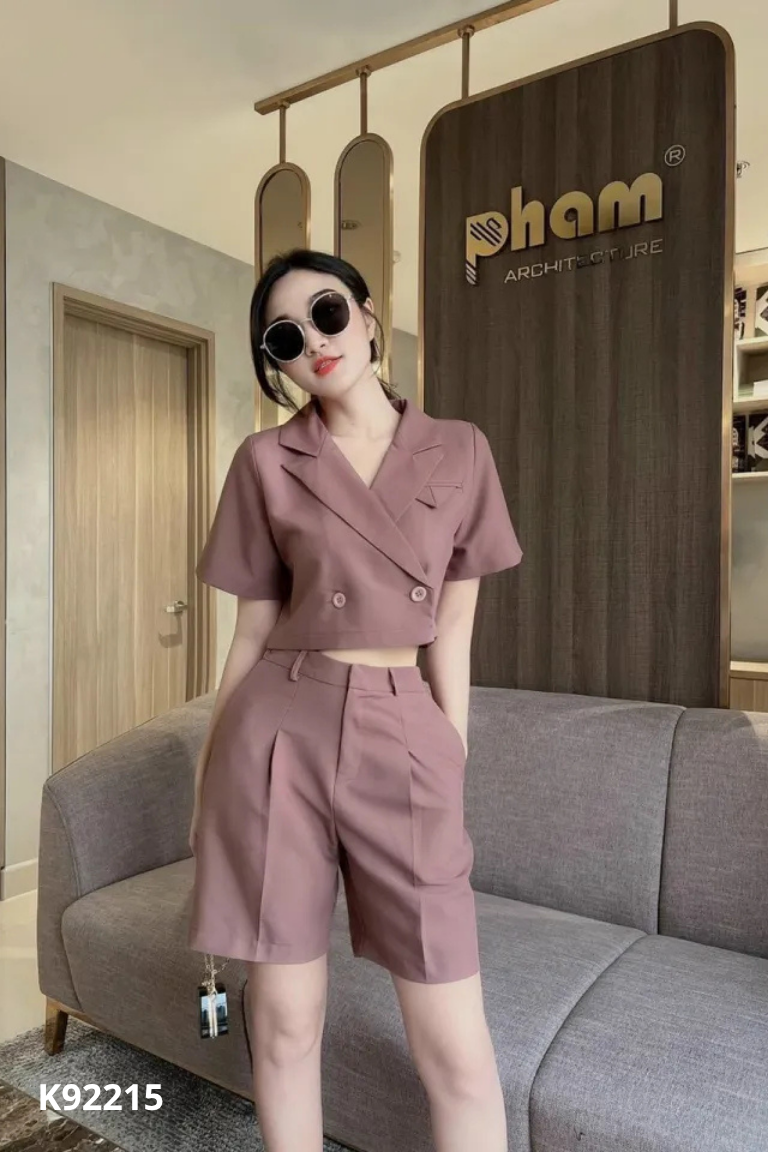 Set Áo blazers nâu ngắn + Quần short