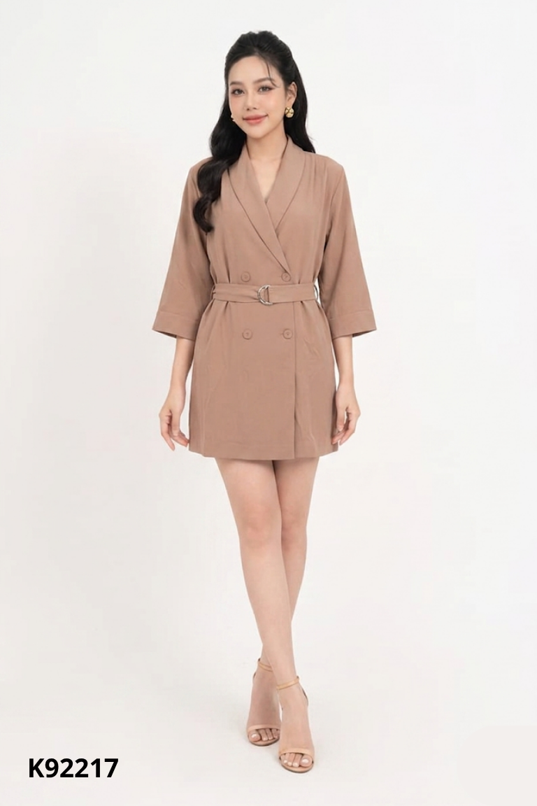 Áo CLAYMORE nâu cổ vest