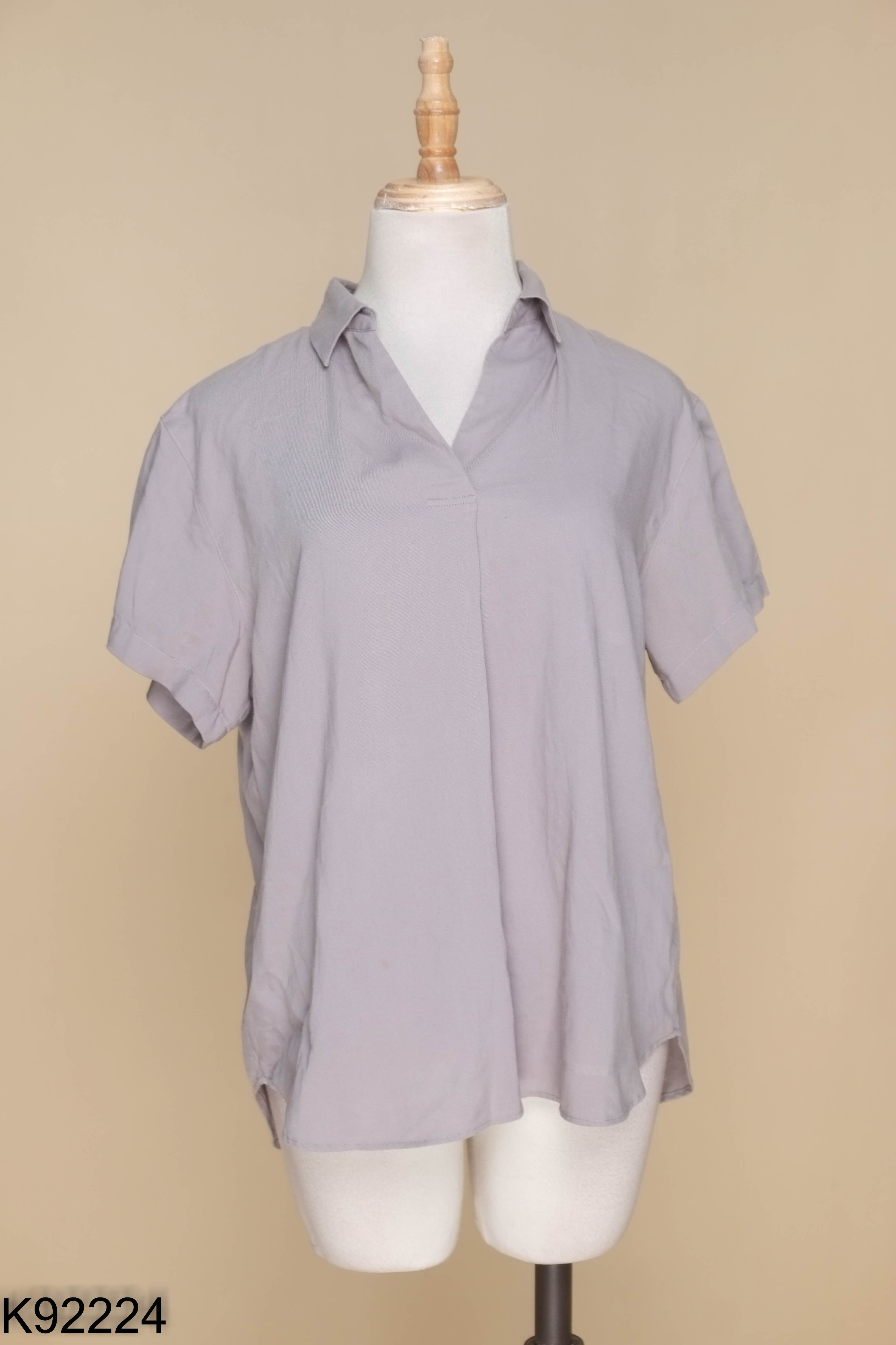 Áo polo UNIQLO xám trơn