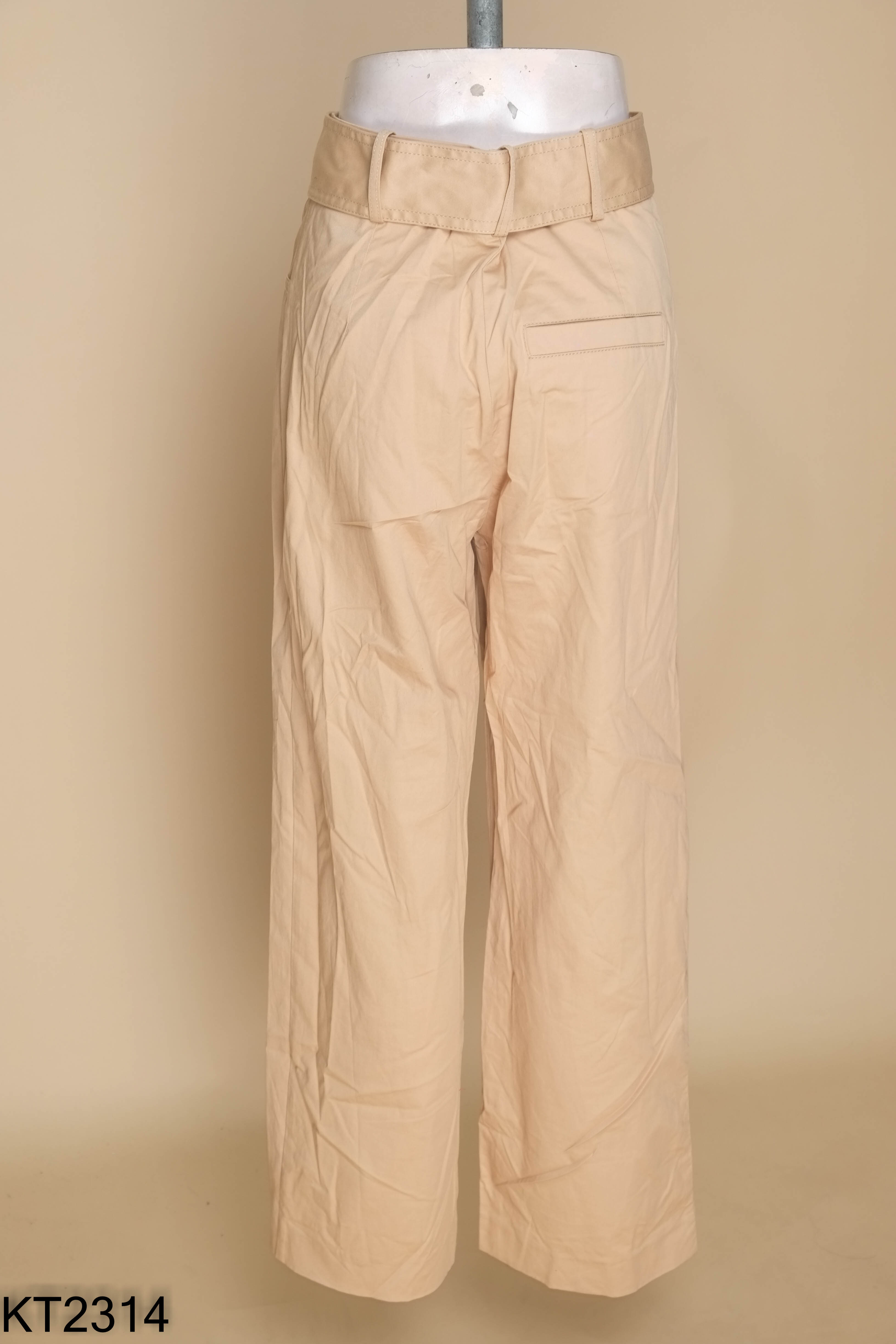 Quần kaki MANGO be kèm đai