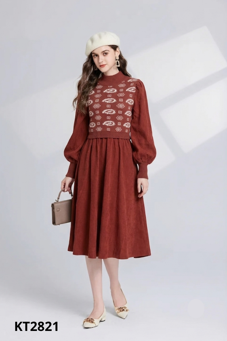 Váy nhung tăm đỏ mix len họa tiết