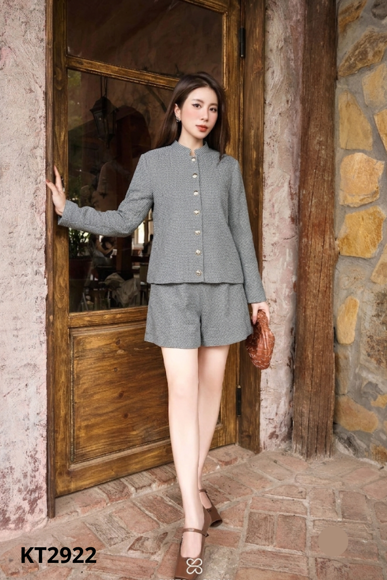 NEWTAG Set áo khoác + quần short đen họa tiết