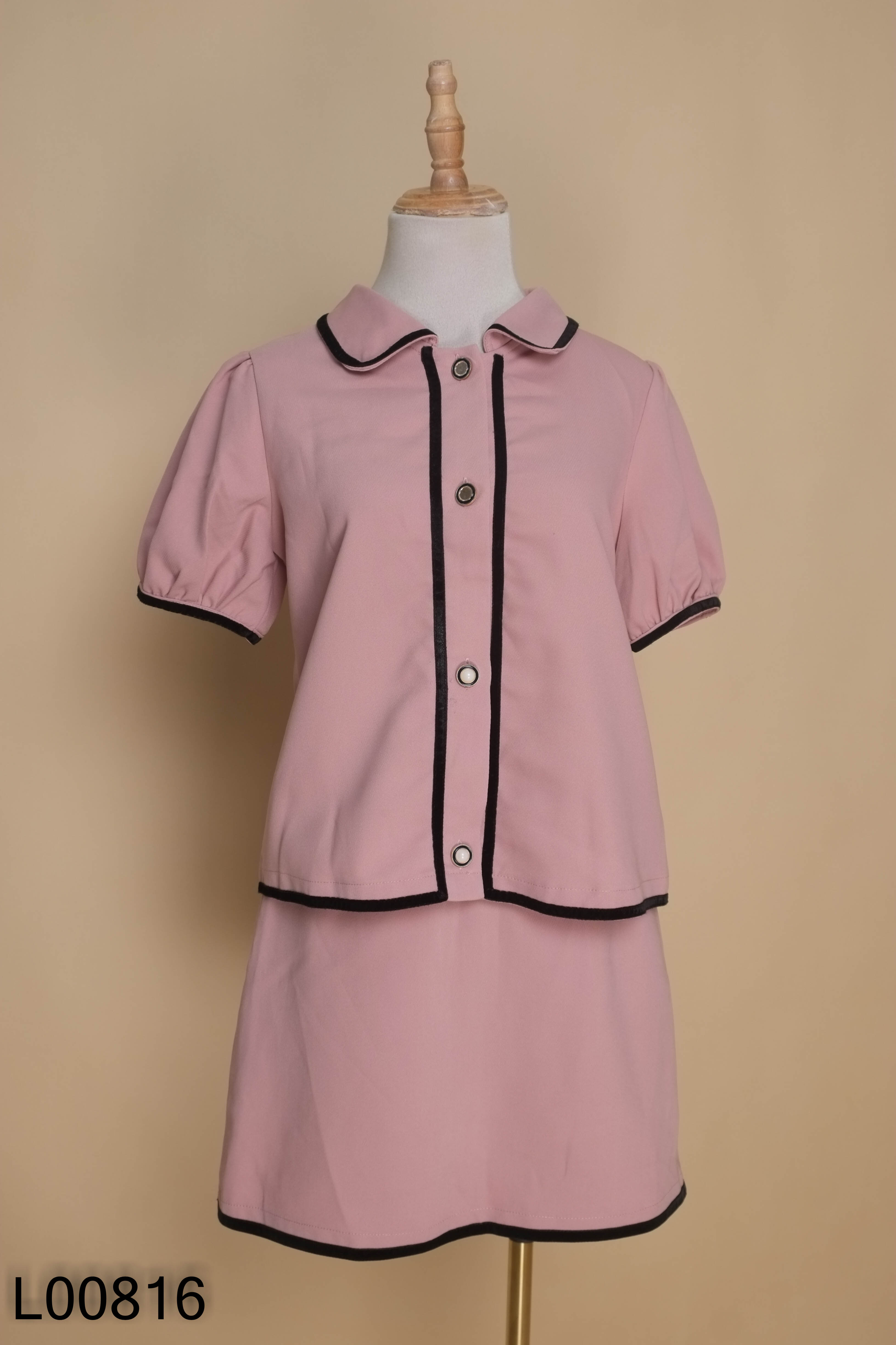 Set Áo hồng MOONCI cúc ngọc + Chân váy