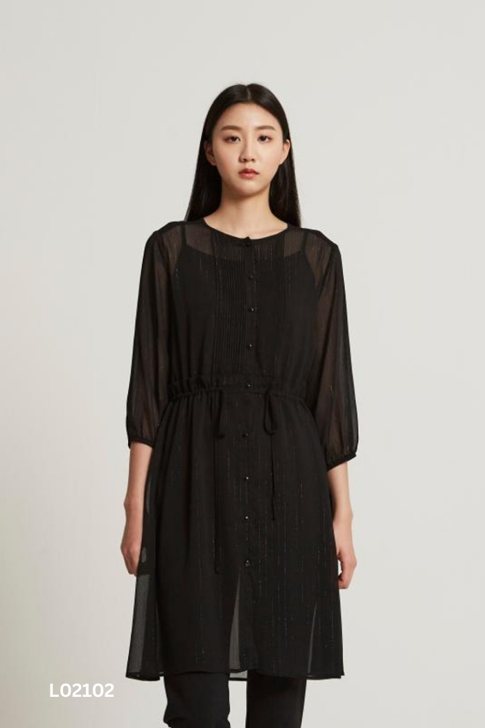 Váy UNIQLO voan đen chấm bi